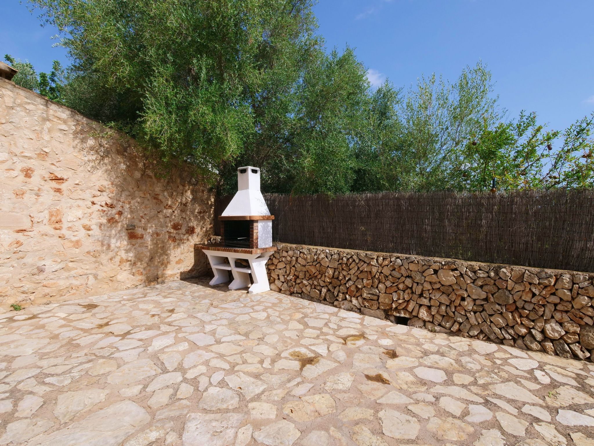 In S'horta mit Großem Pool-Image-tags.info