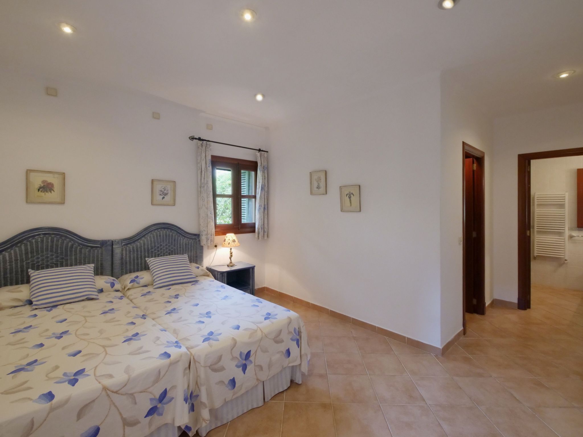 In S'horta mit Großem Pool-Image-tags.info