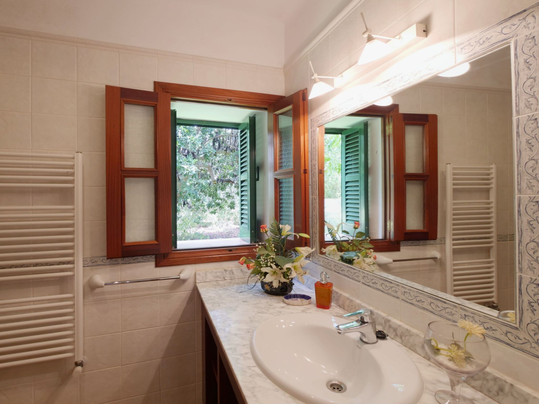 In S'horta mit Großem Pool-Image-tags.info