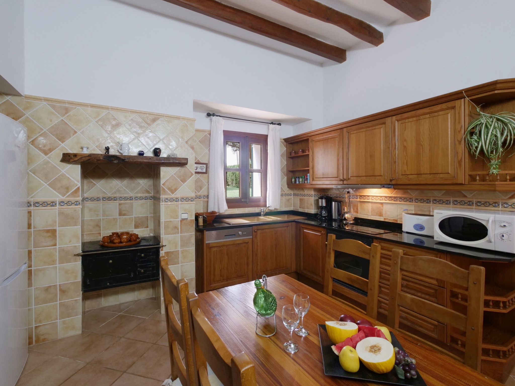 In S'horta mit Großem Pool-Image-tags.info