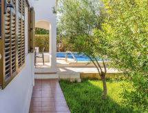 Villa Margarita: Luxe vrijstaand huis met privézwembad op 300m van zee in Cala d'Or - thumbnail 5
