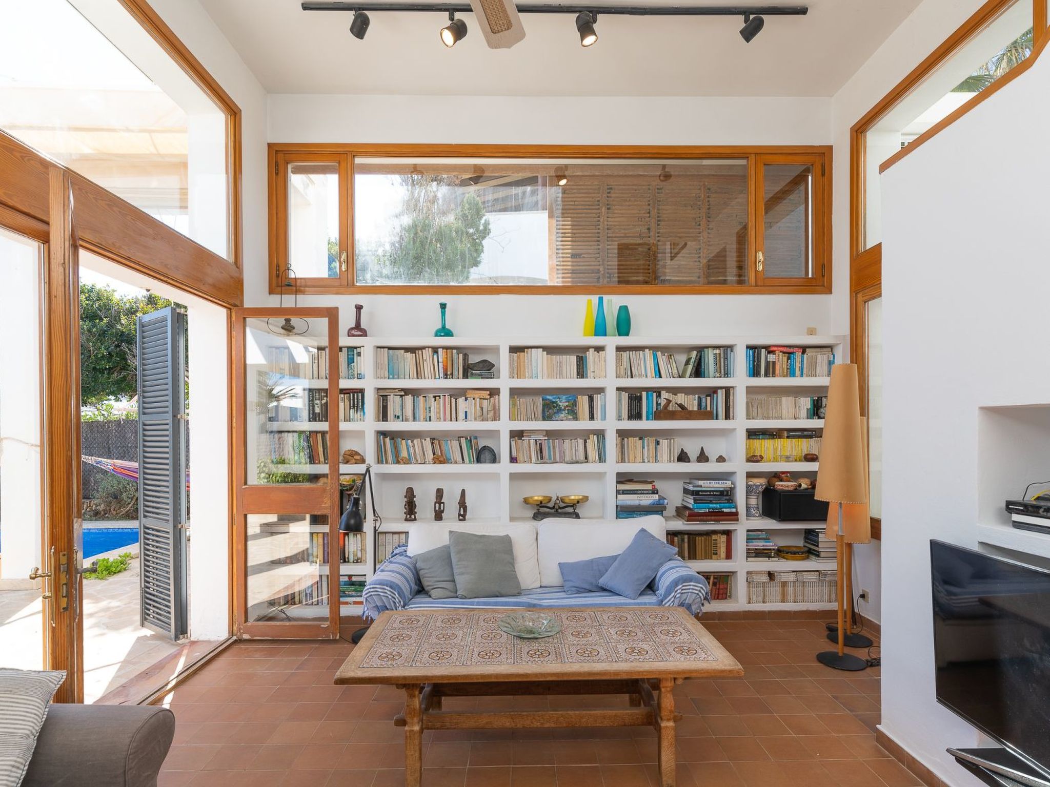 Ocala-Image-tags.info