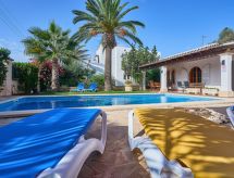 Vrijstaande villa met privézwembad op 500m van zee in Cala d'Or - thumbnail 6