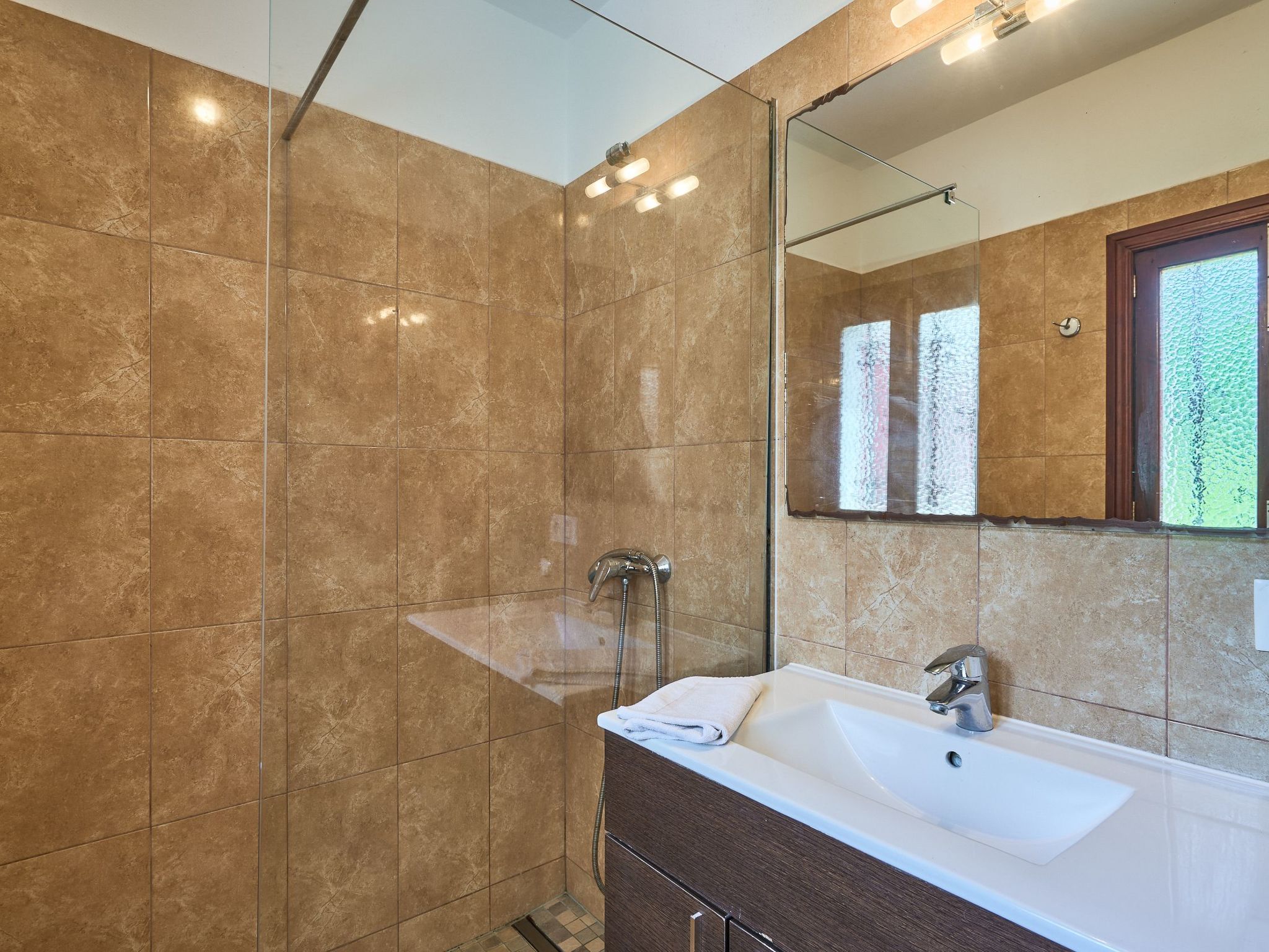 Goleta 10-Image-tags.info