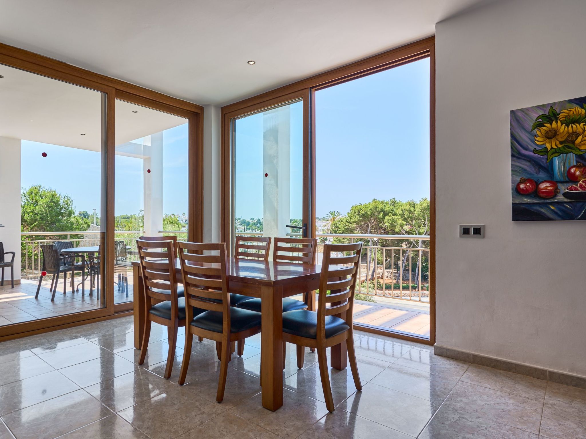 Cala Dia-Image-tags.info