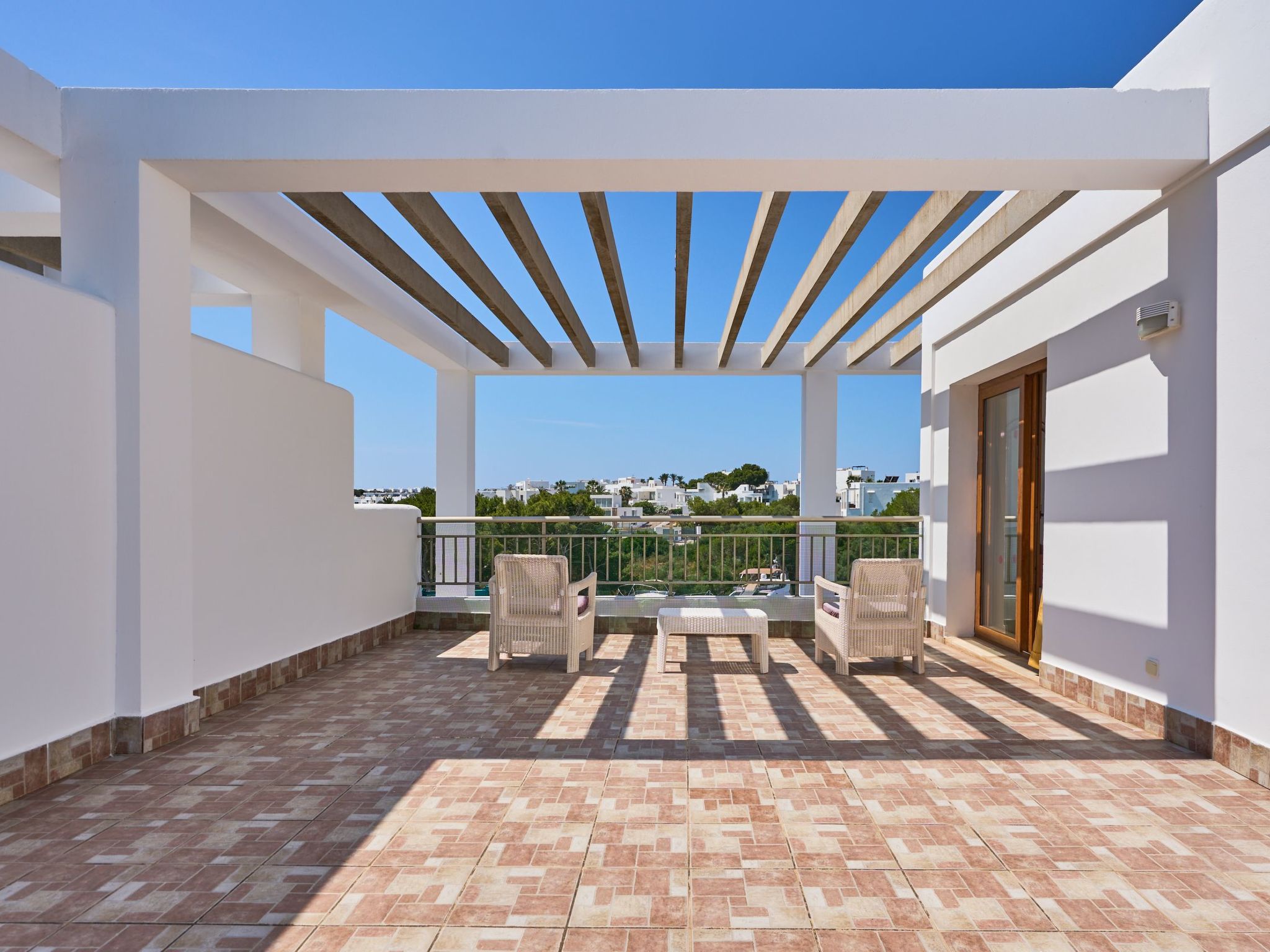 Cala Dia-Image-tags.info