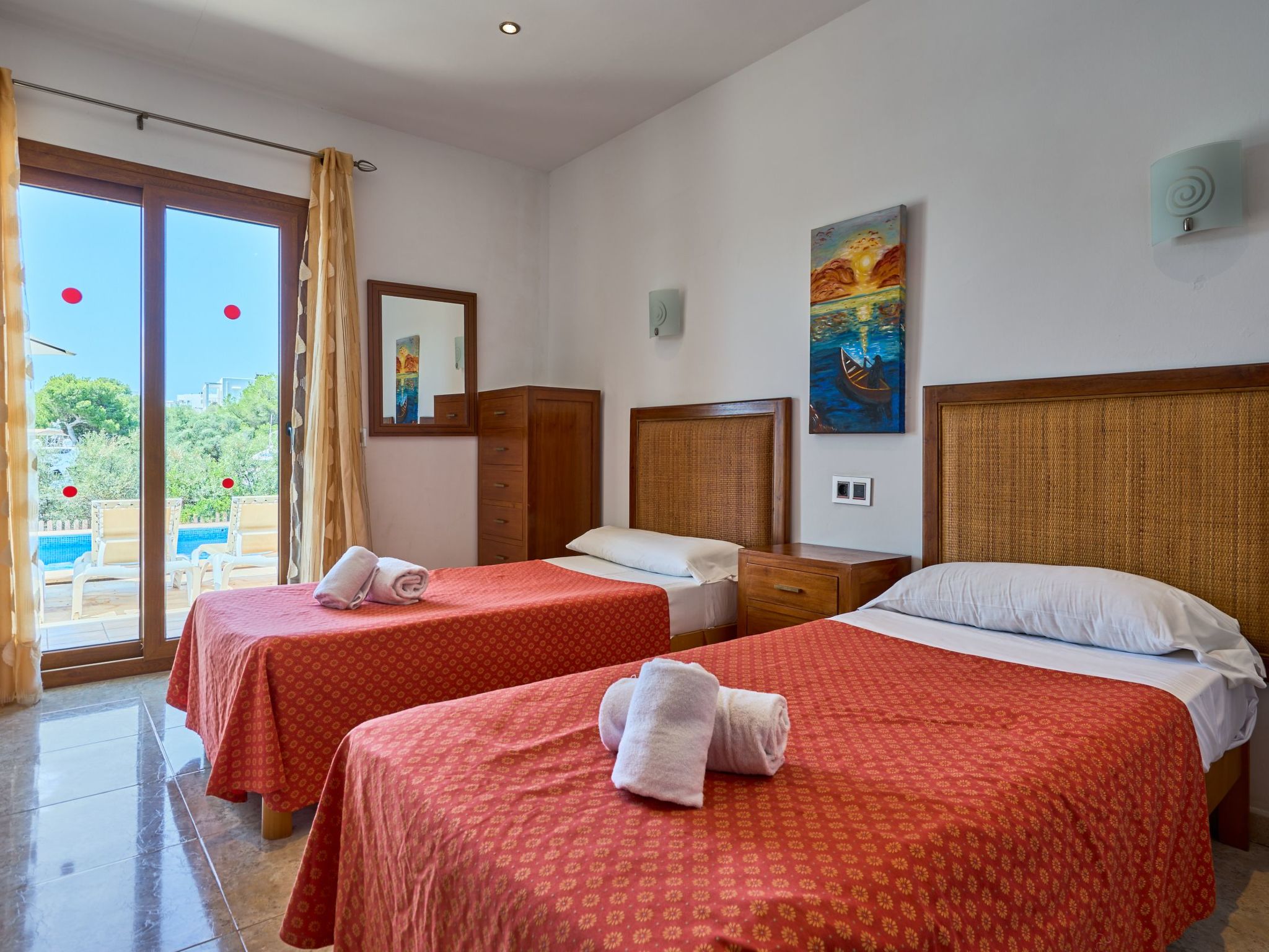 Cala Dia-Image-tags.info