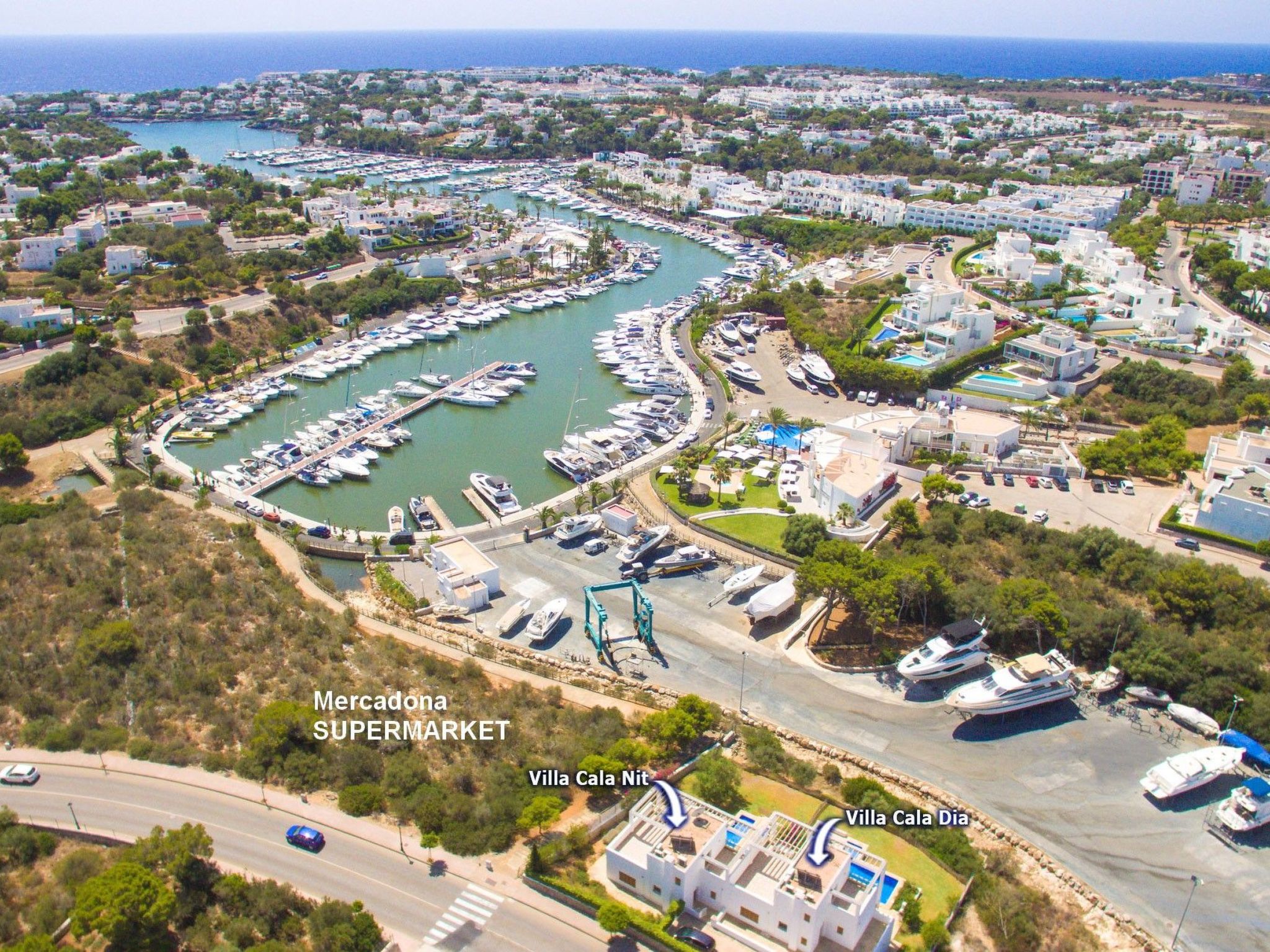 Cala Dia-Image-tags.info