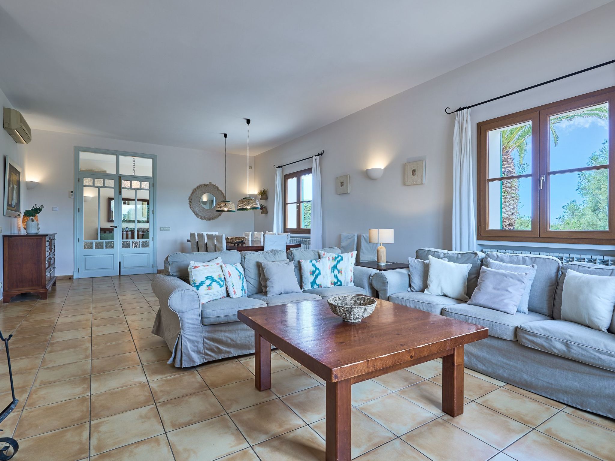 Fandango-Image-tags.info