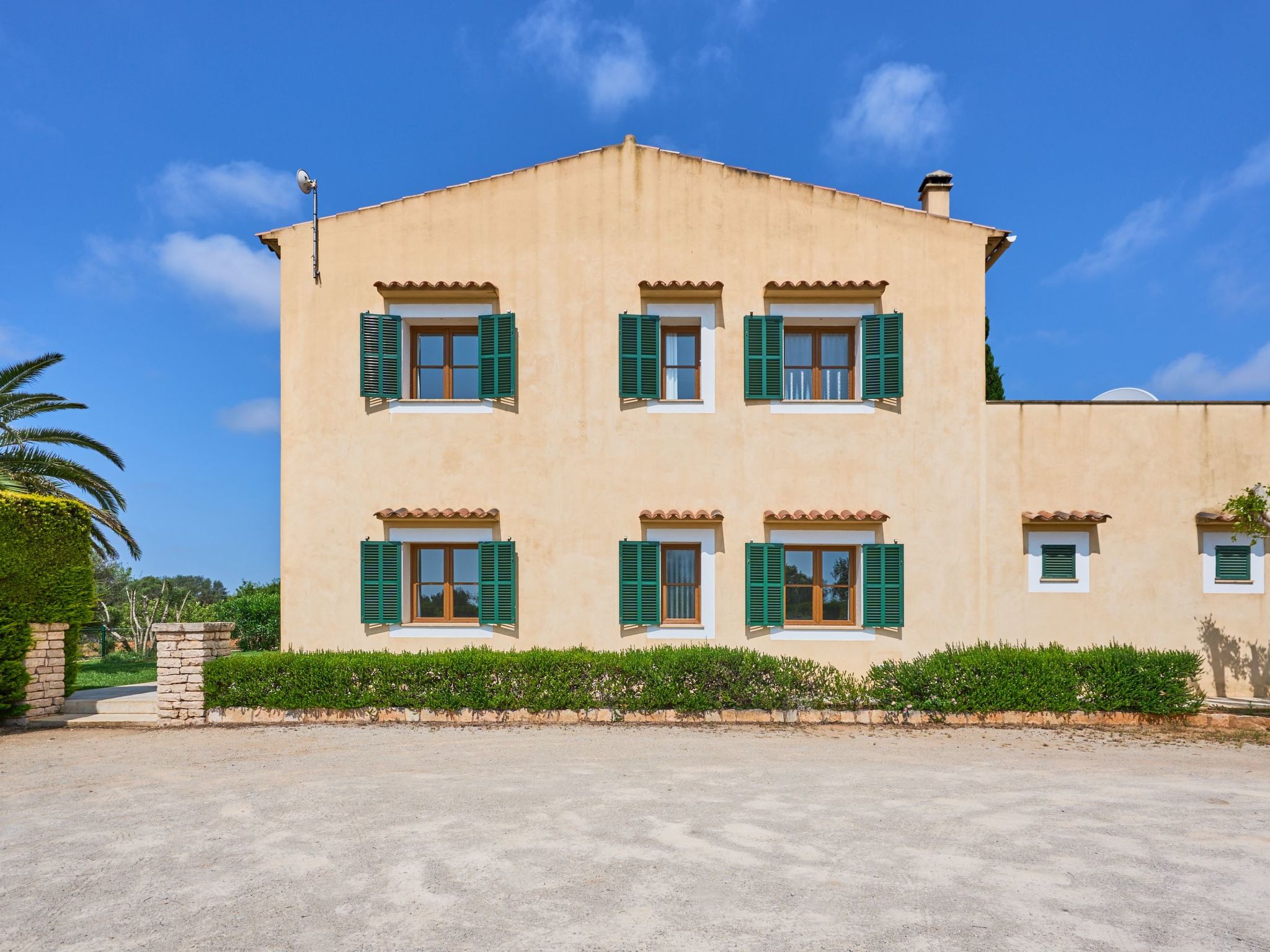 Fandango-Image-tags.info