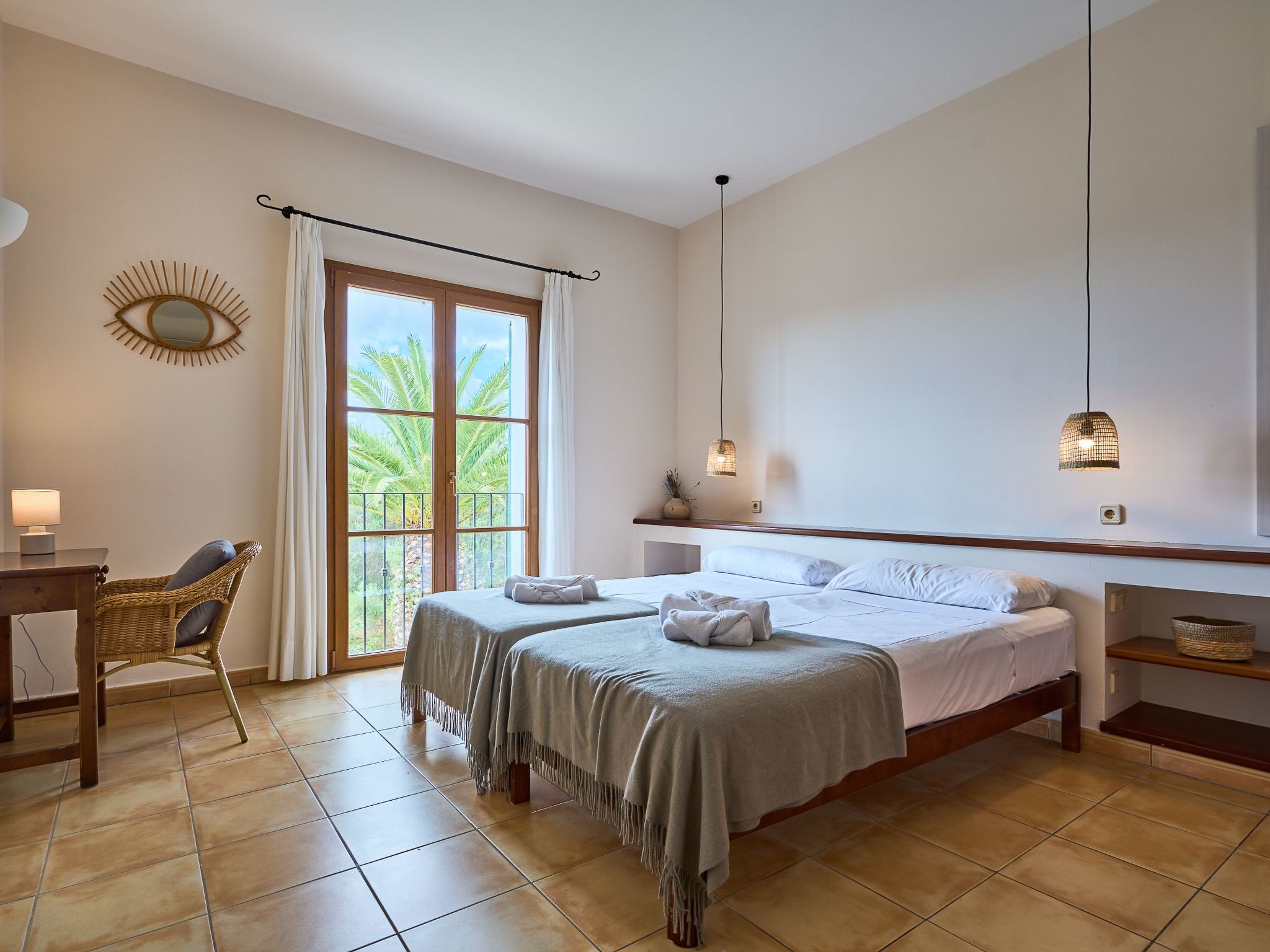 Fandango-Image-tags.info