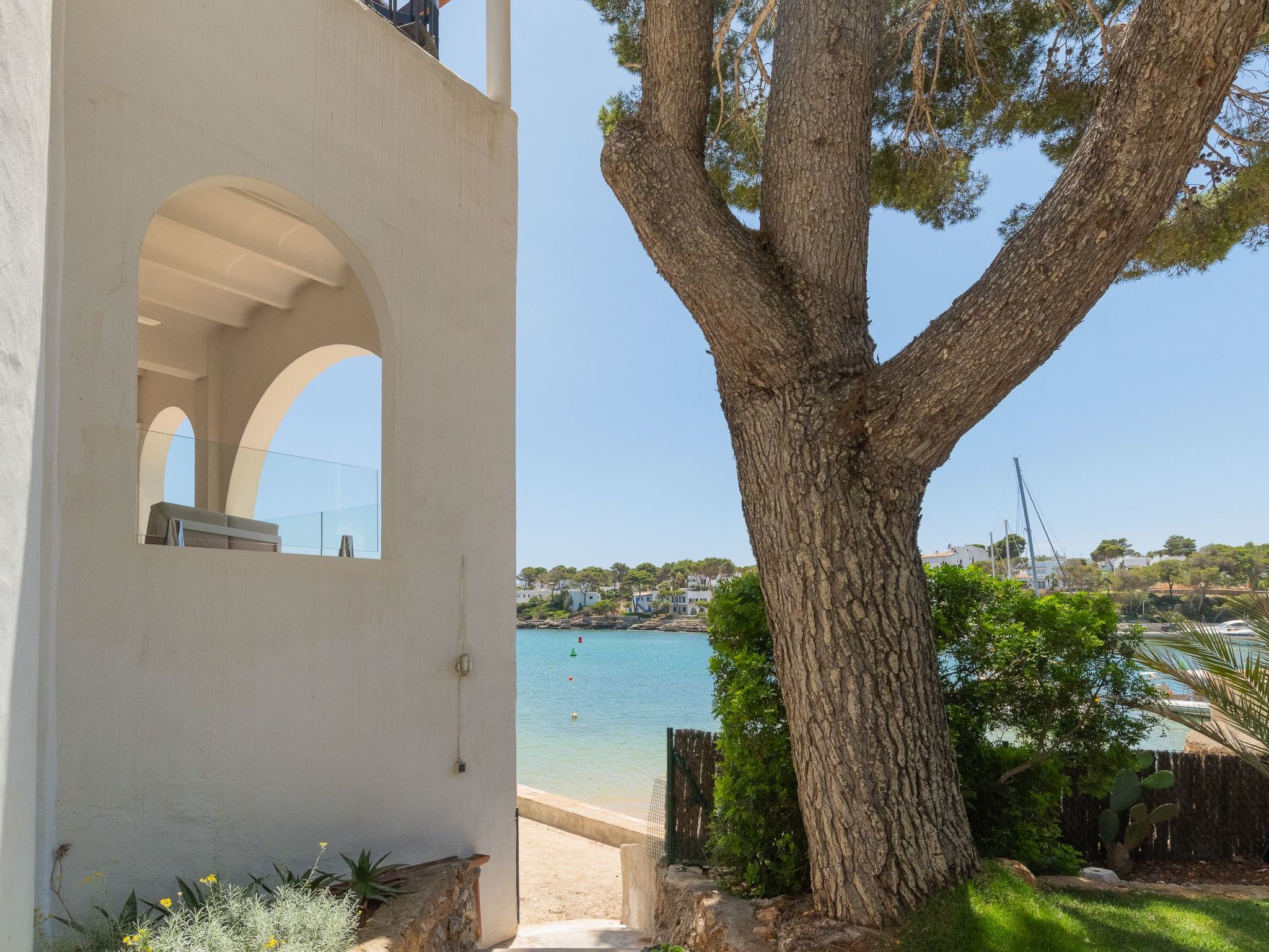 Almar-Image-tags.info