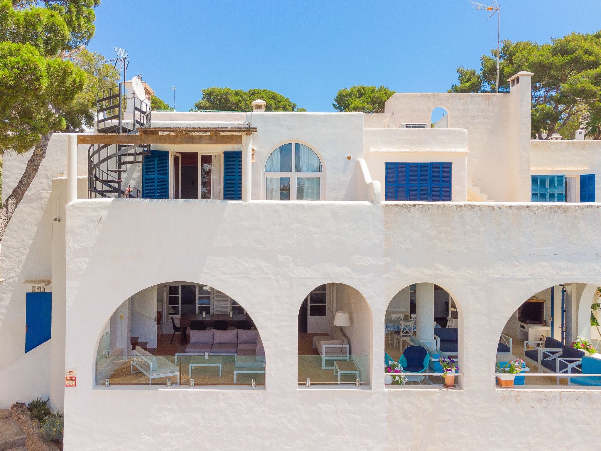 Almar-Image-tags.info