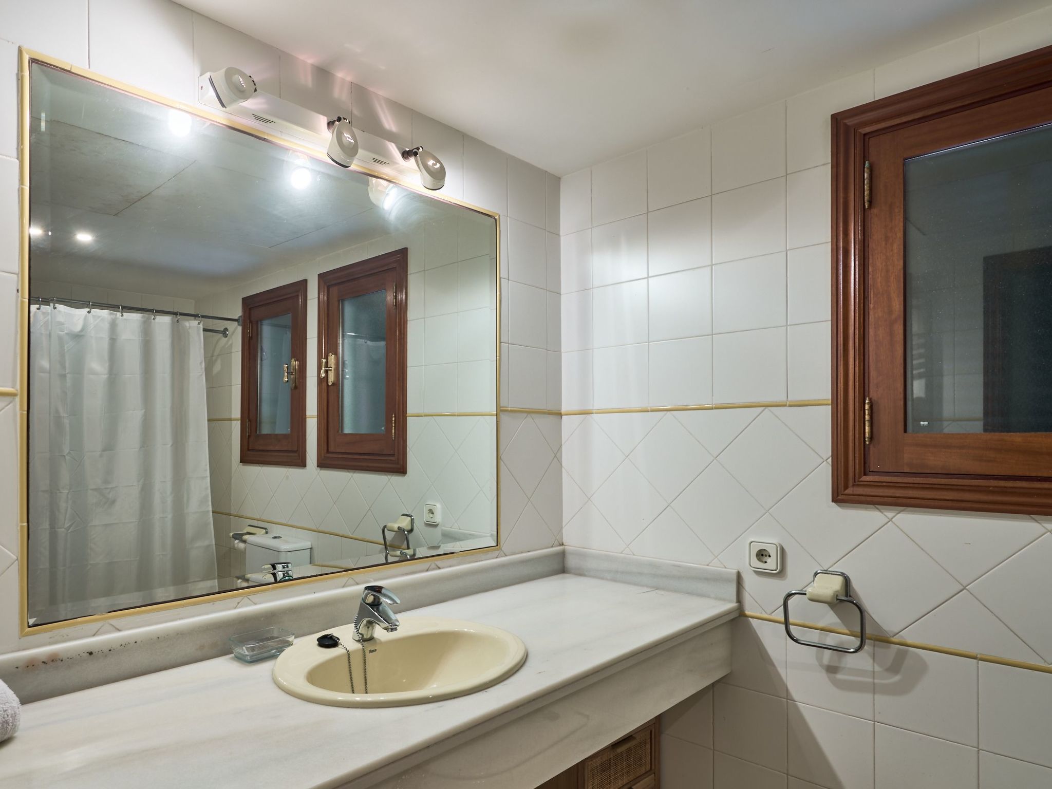 Ramina-Image-tags.info