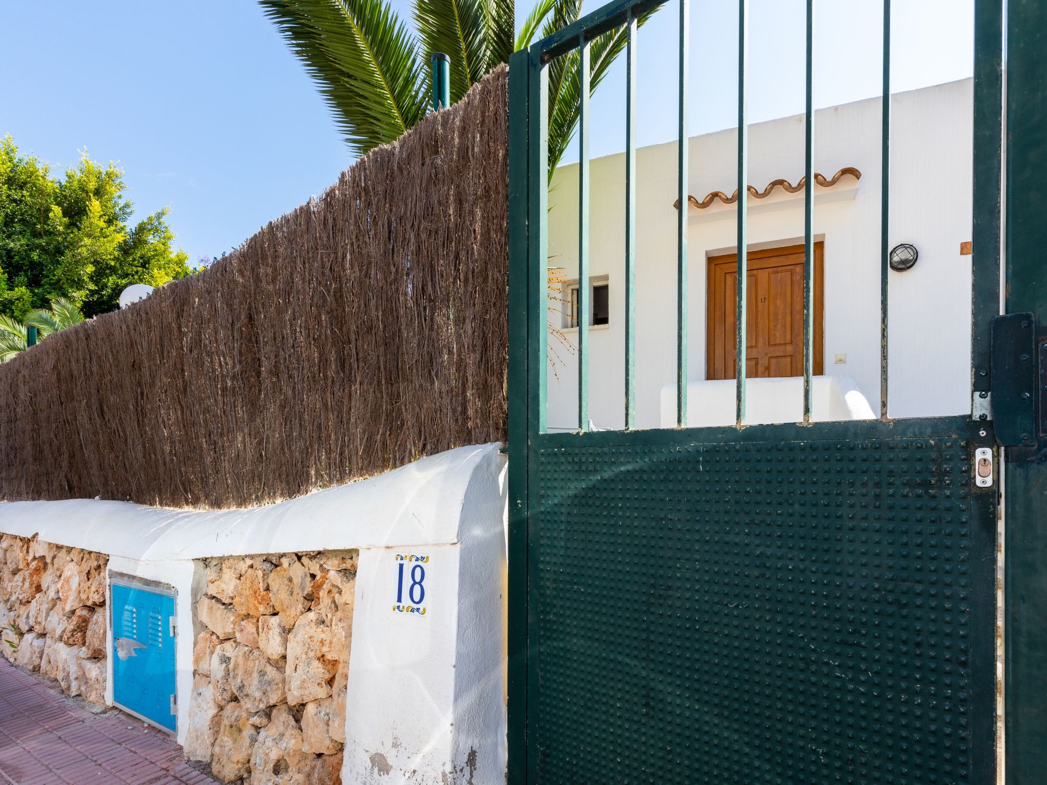 Playa Dor 18-Image-tags.info