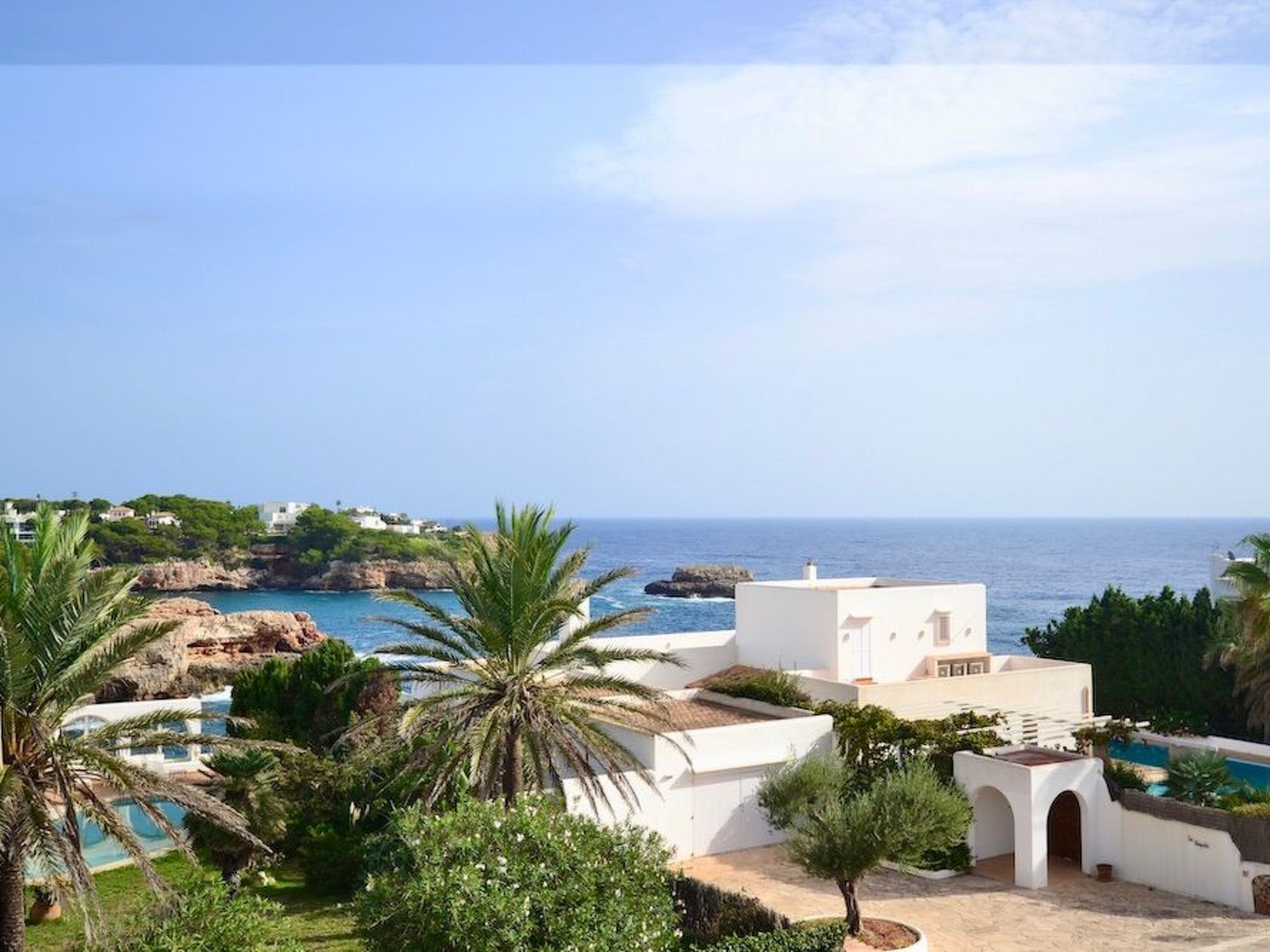 Esmeralda-Image-tags.info