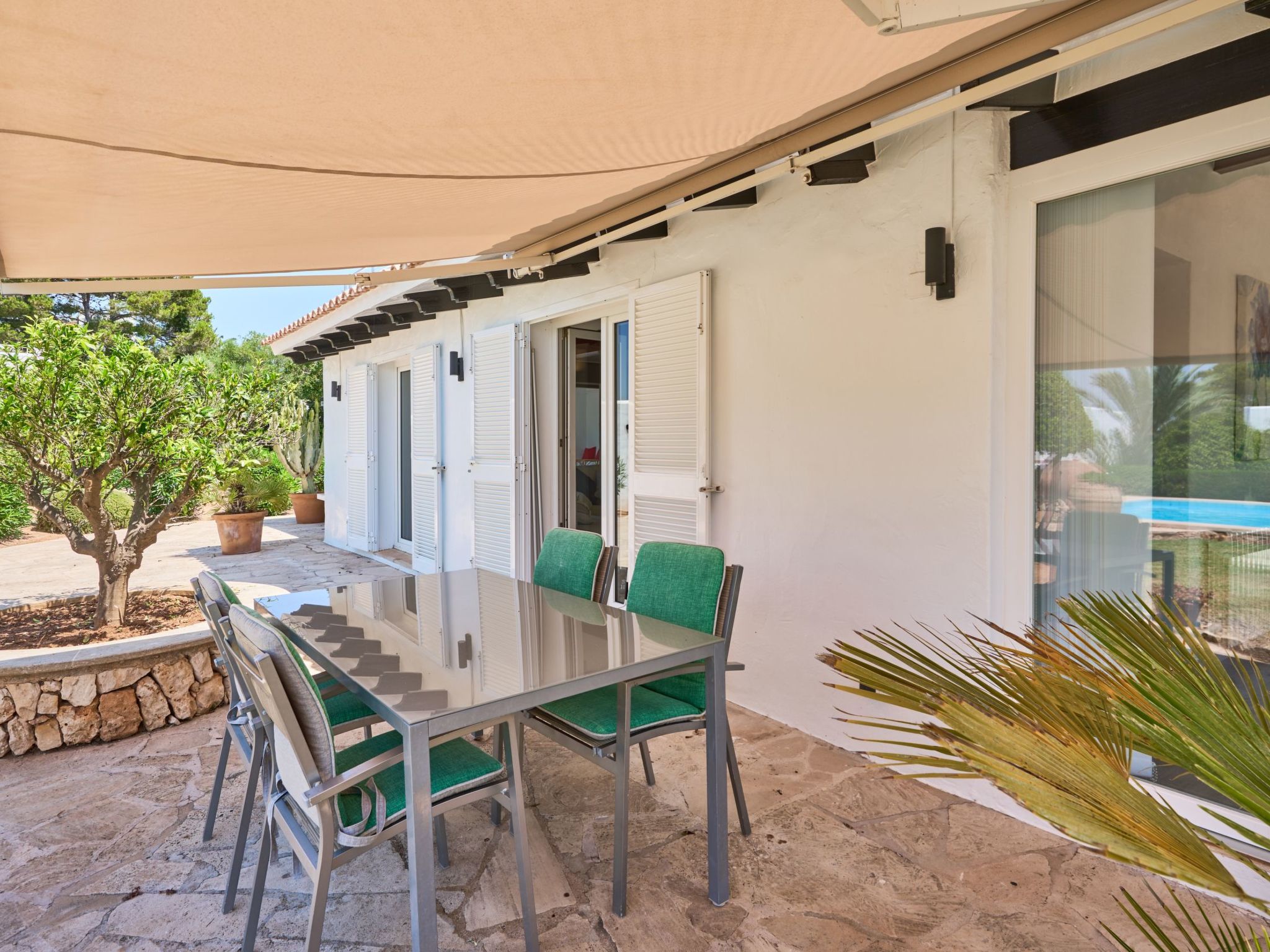 Puchet-Image-tags.info