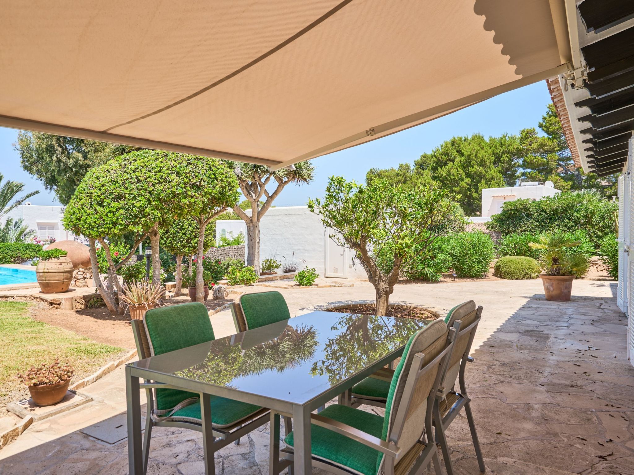 Puchet-Image-tags.info