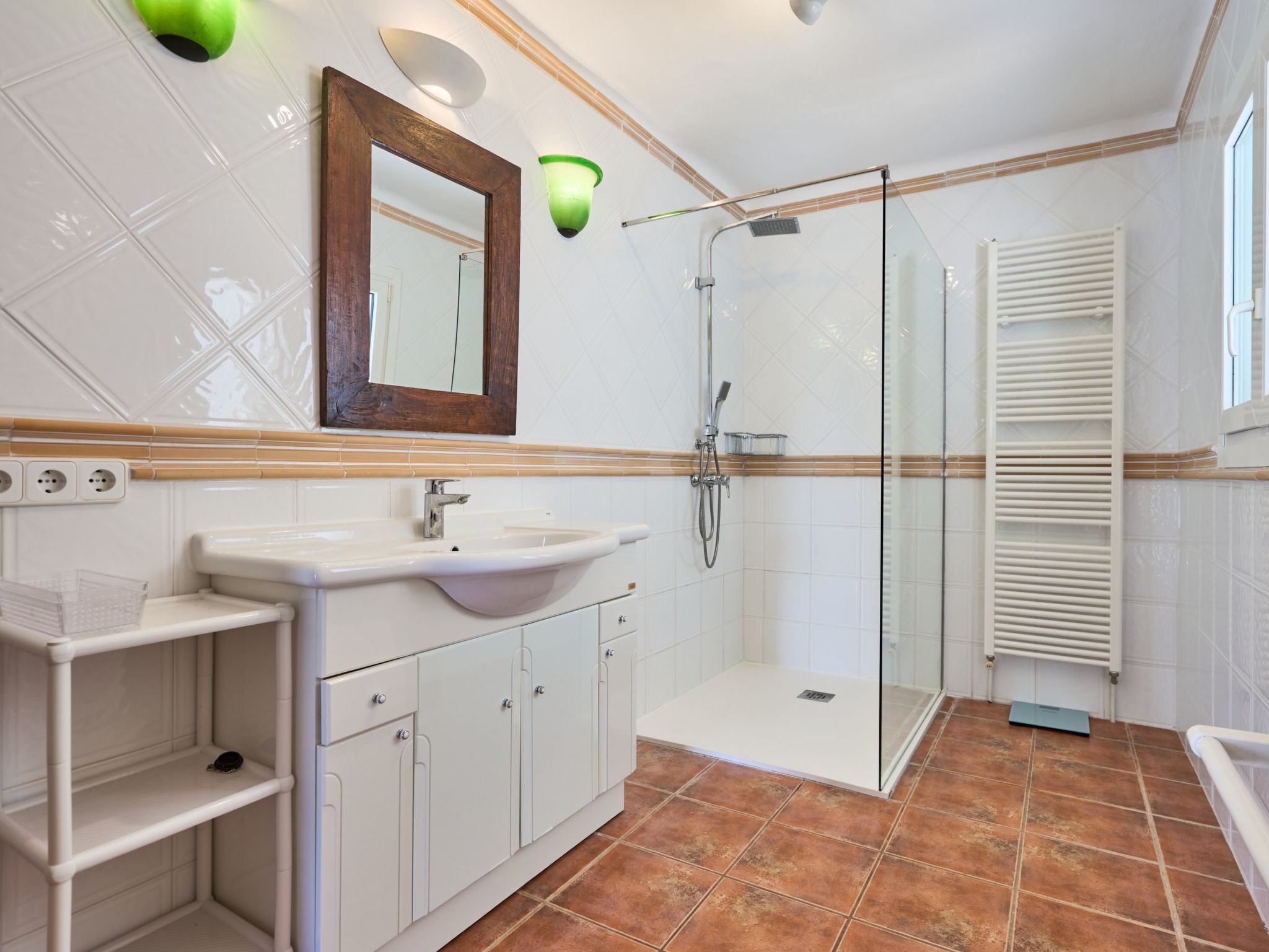 Puchet-Image-tags.info