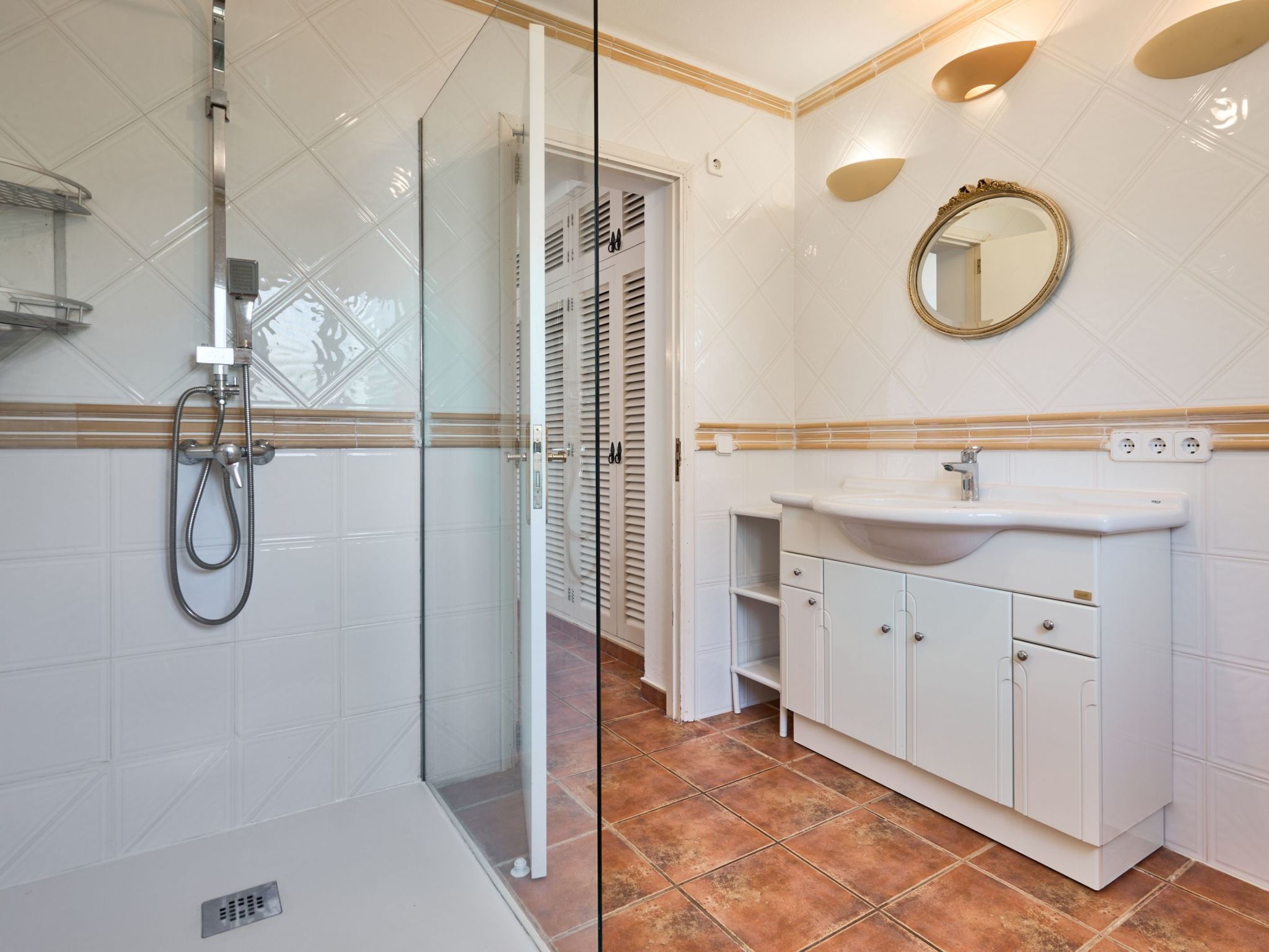 Puchet-Image-tags.info