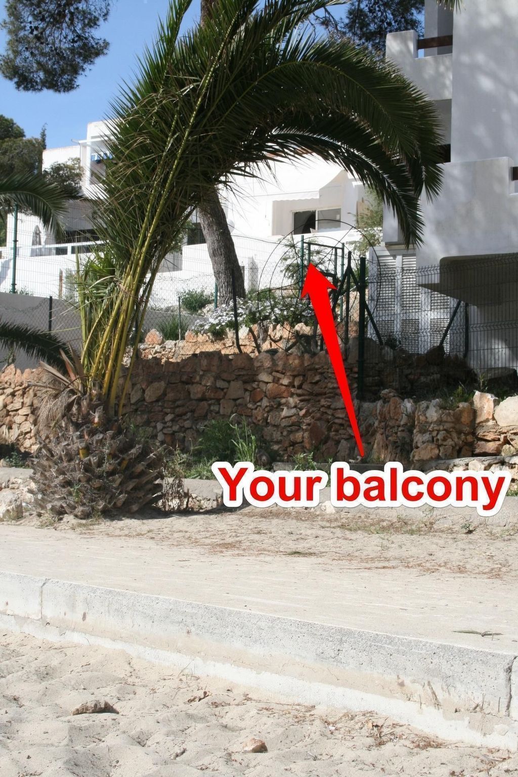 Photo of Wohnung in Cala D'or mit gemeinsamem Pool, Terrasse und Garten