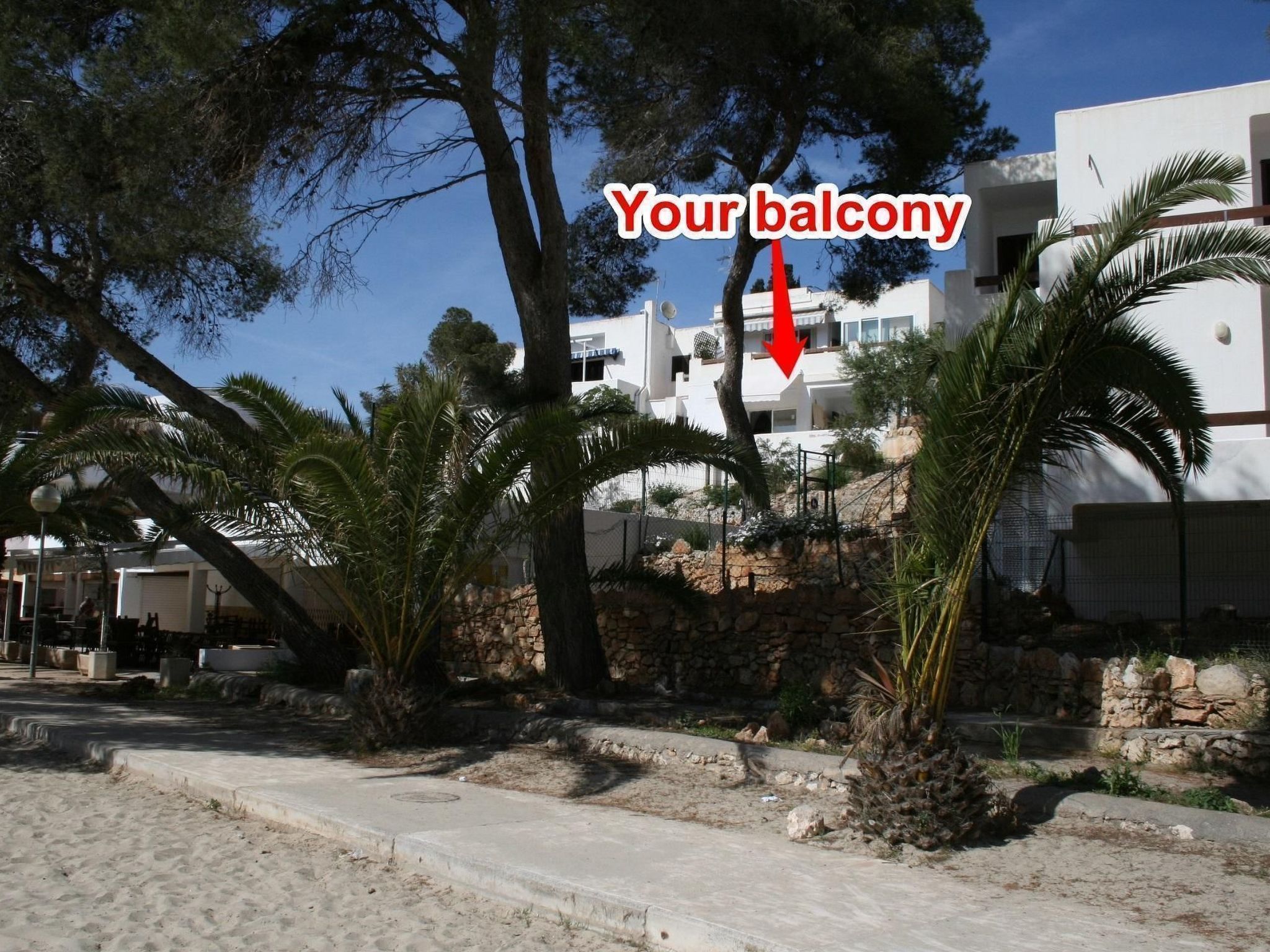 Photo of Wohnung in Cala D'or mit gemeinsamem Pool, Terrasse und Garten