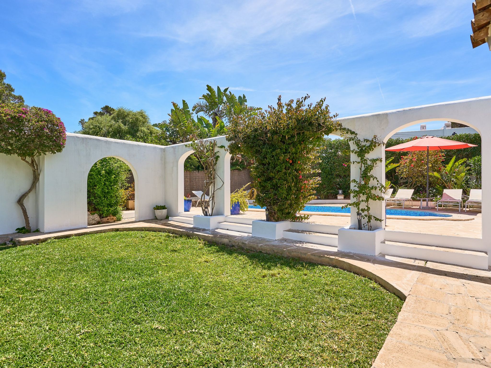 Brusc-Image-tags.info