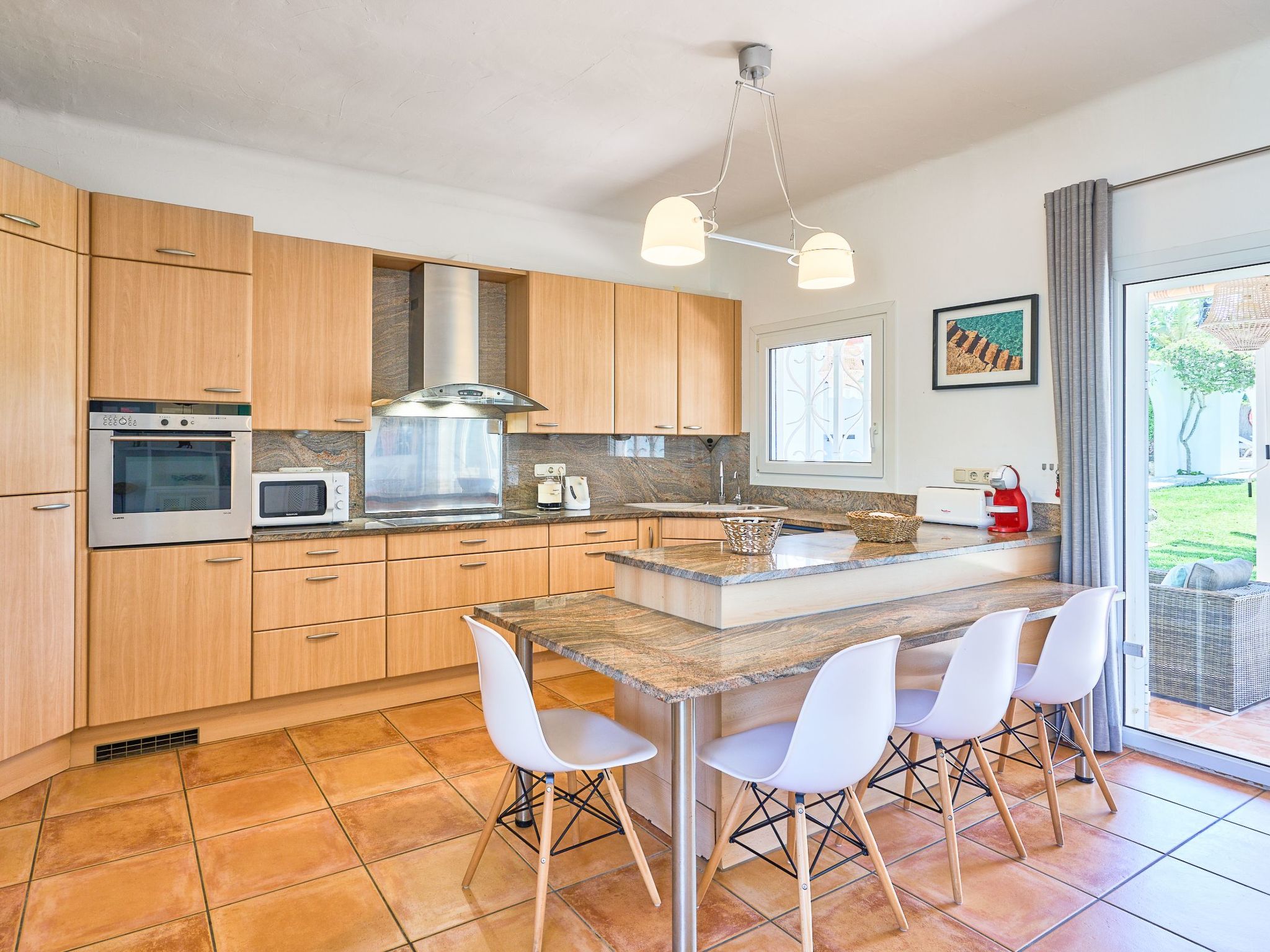 Brusc-Image-tags.info