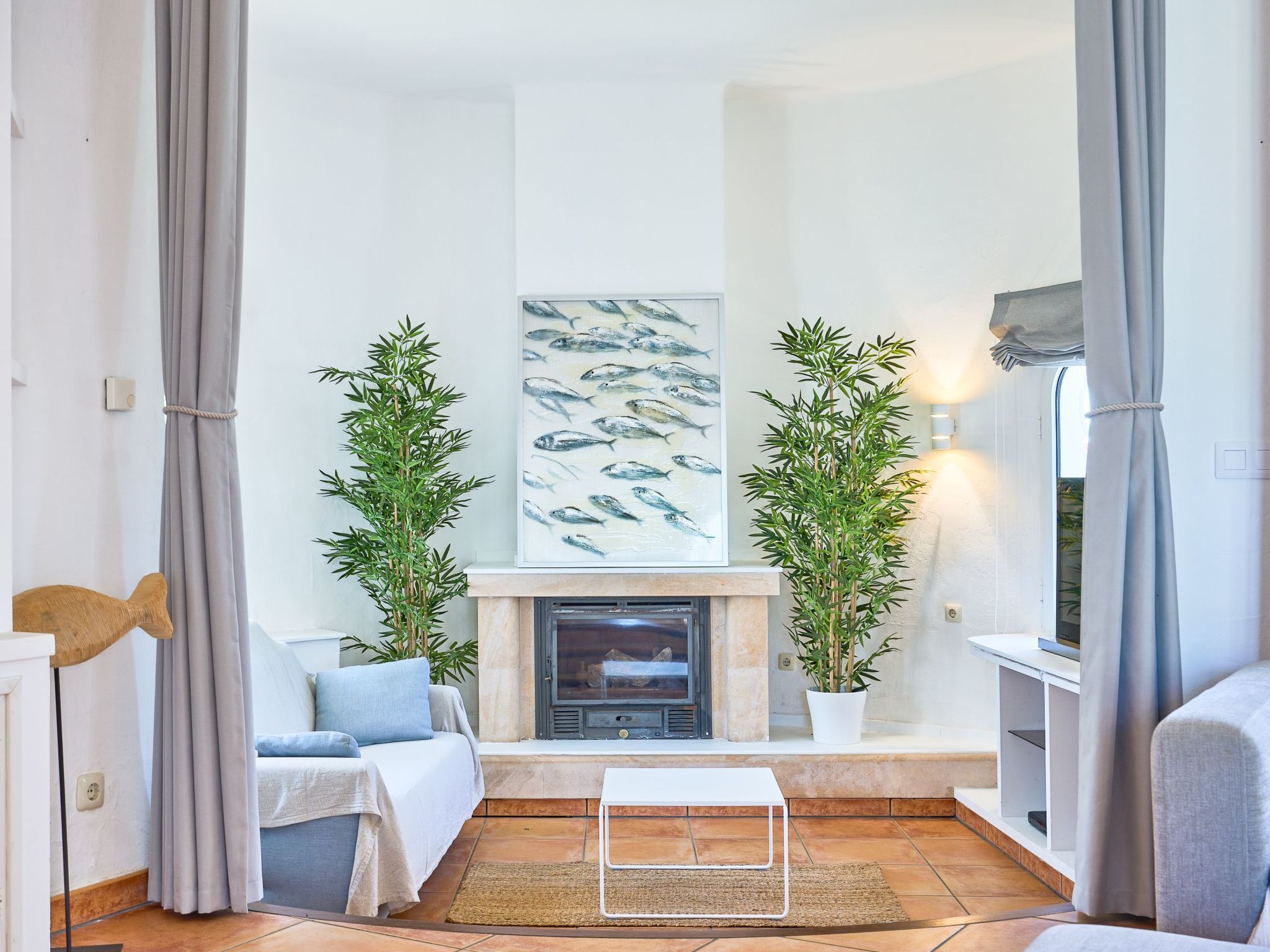 Brusc-Image-tags.info