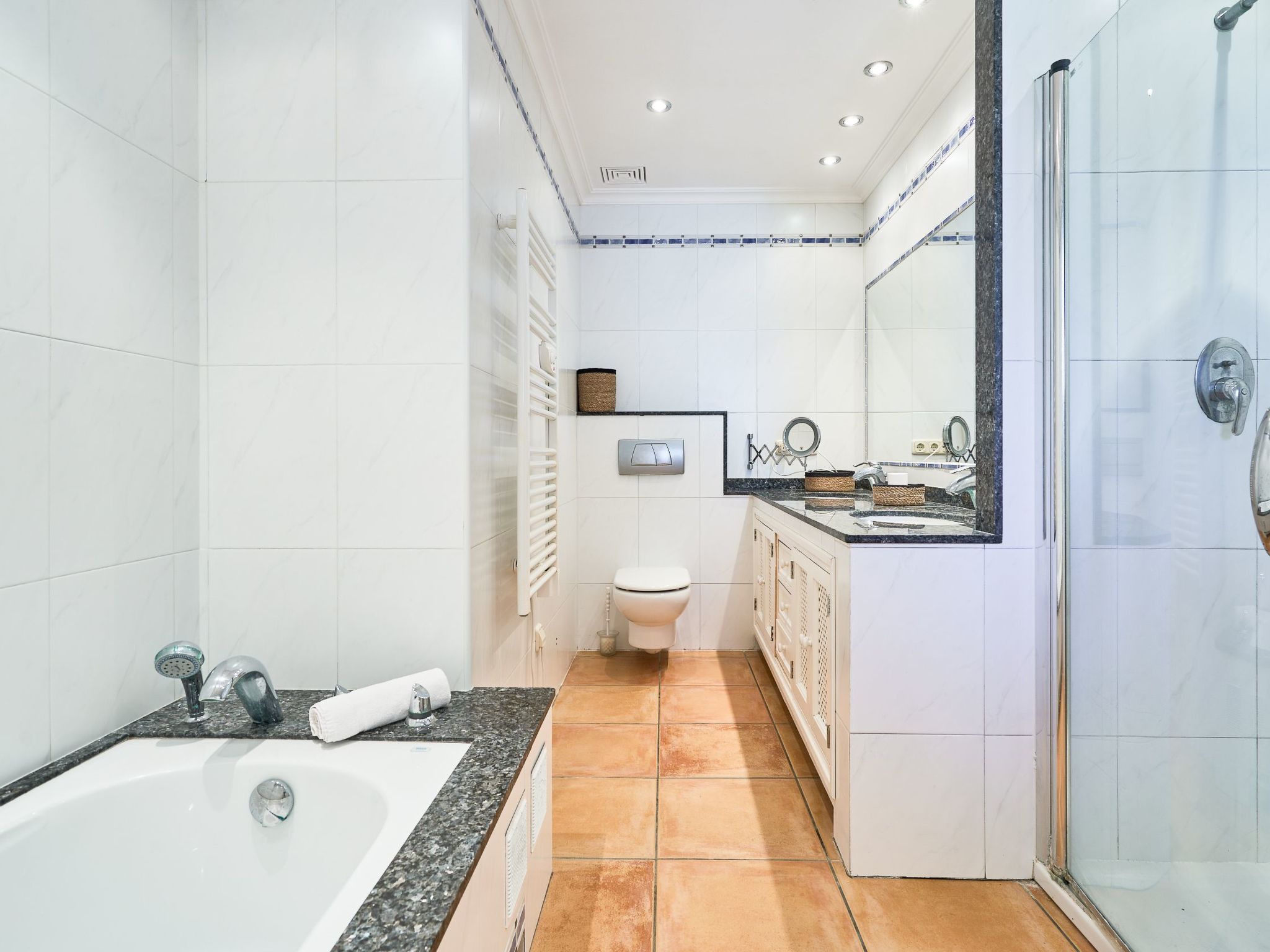 Brusc-Image-tags.info