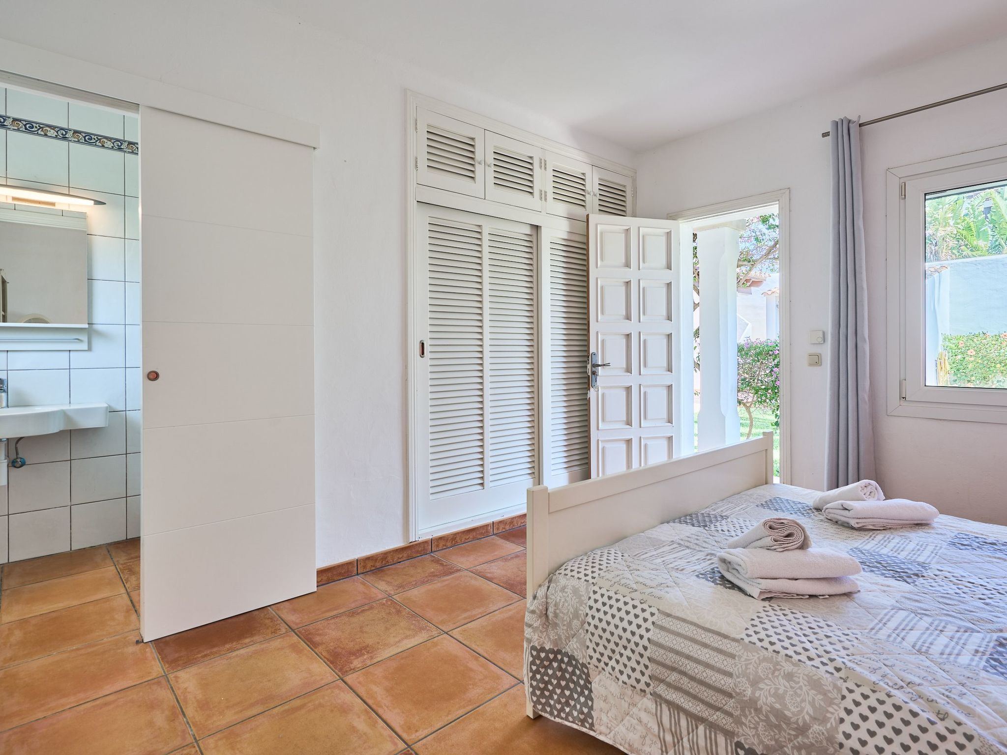 Brusc-Image-tags.info