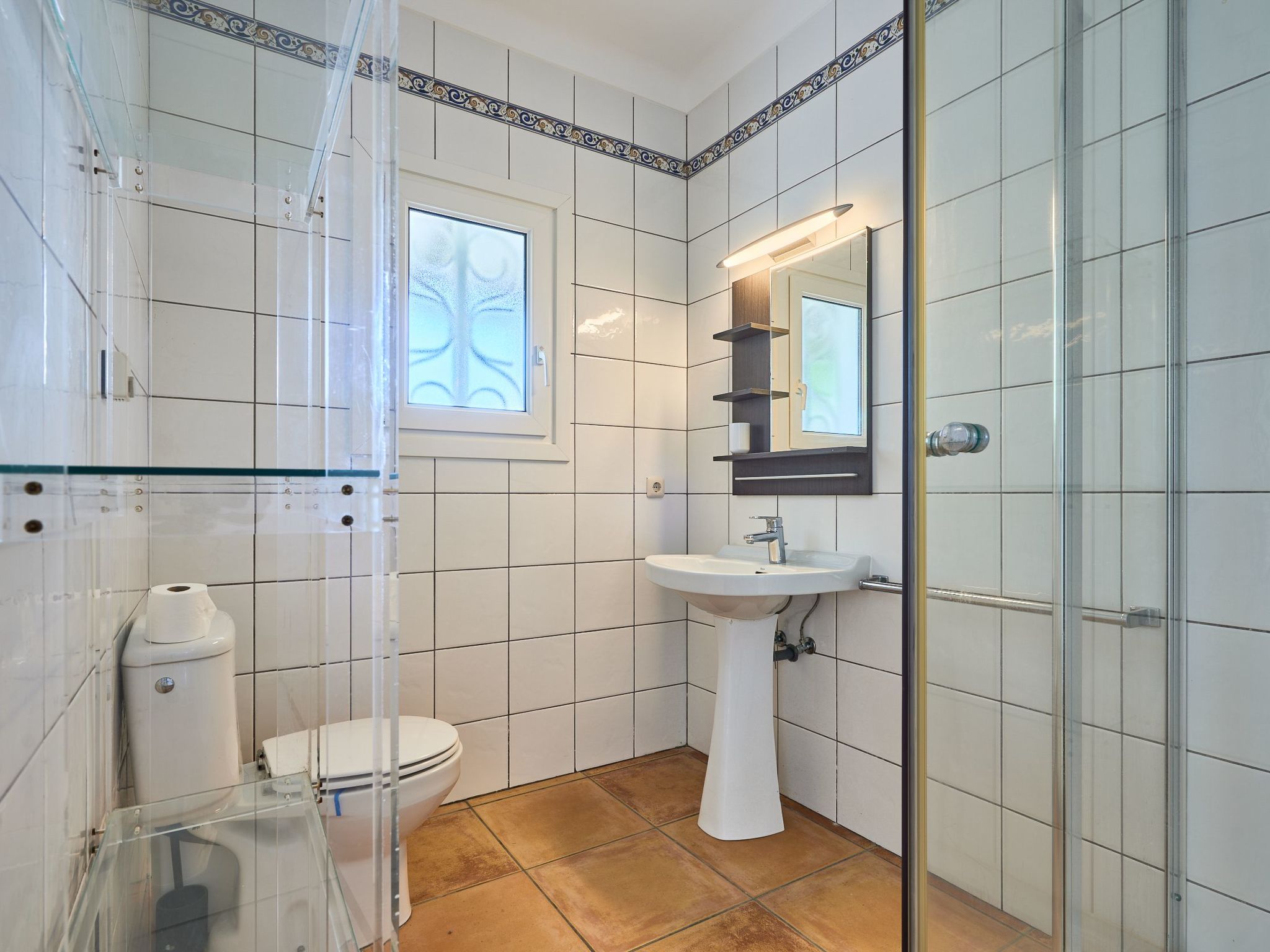 Brusc-Image-tags.info