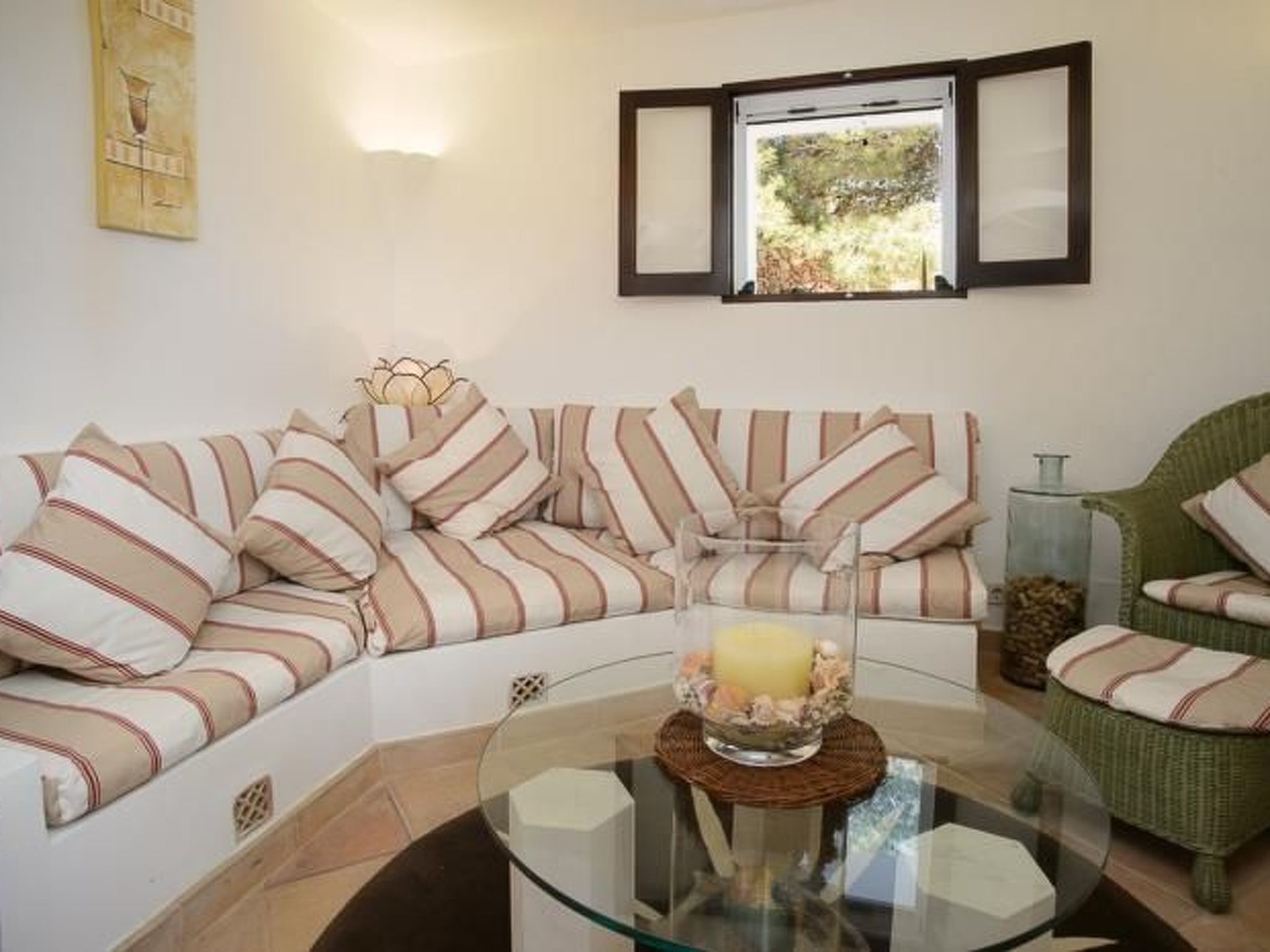 Vallaca-Image-tags.info