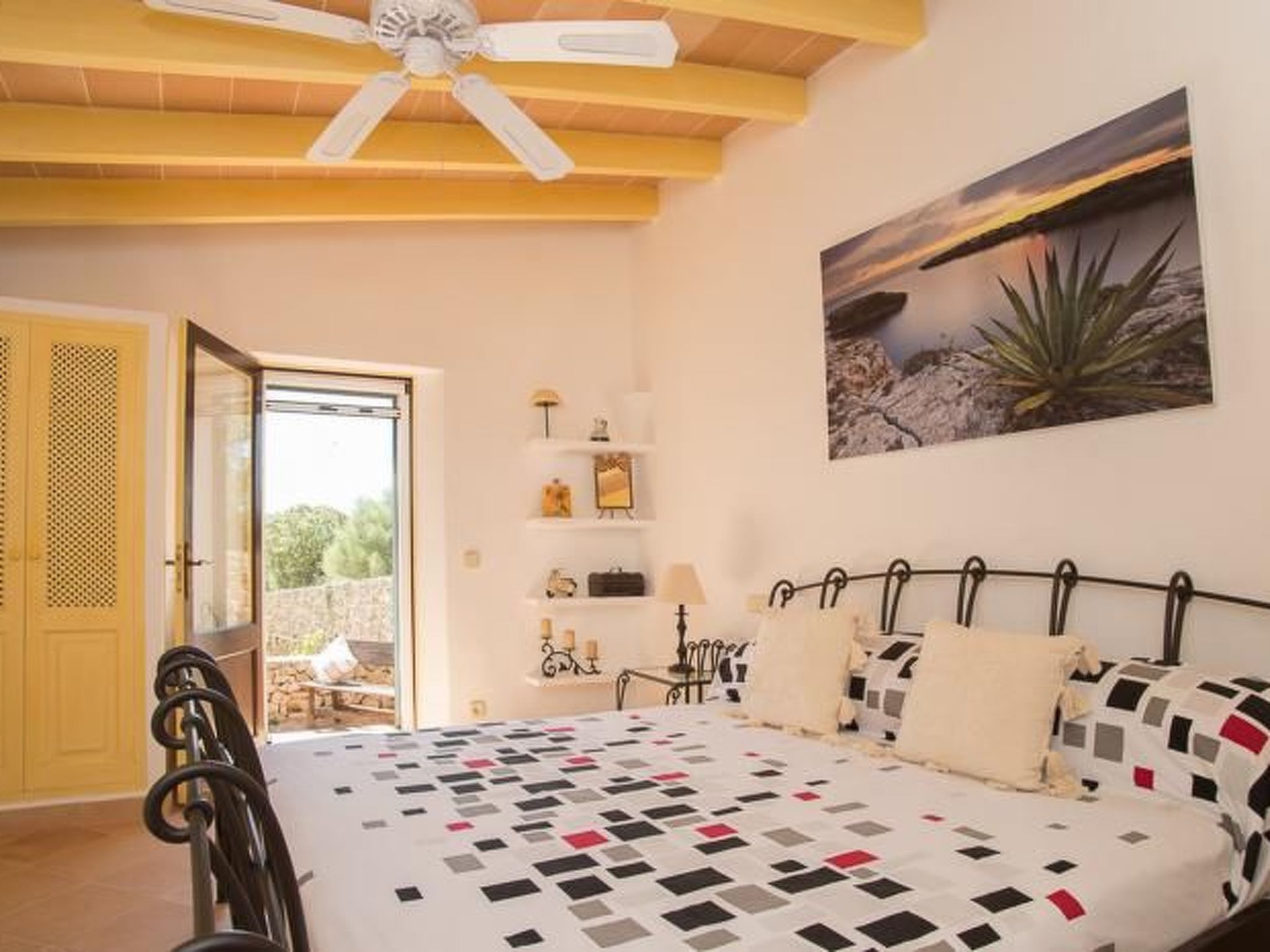 Vallaca-Image-tags.info