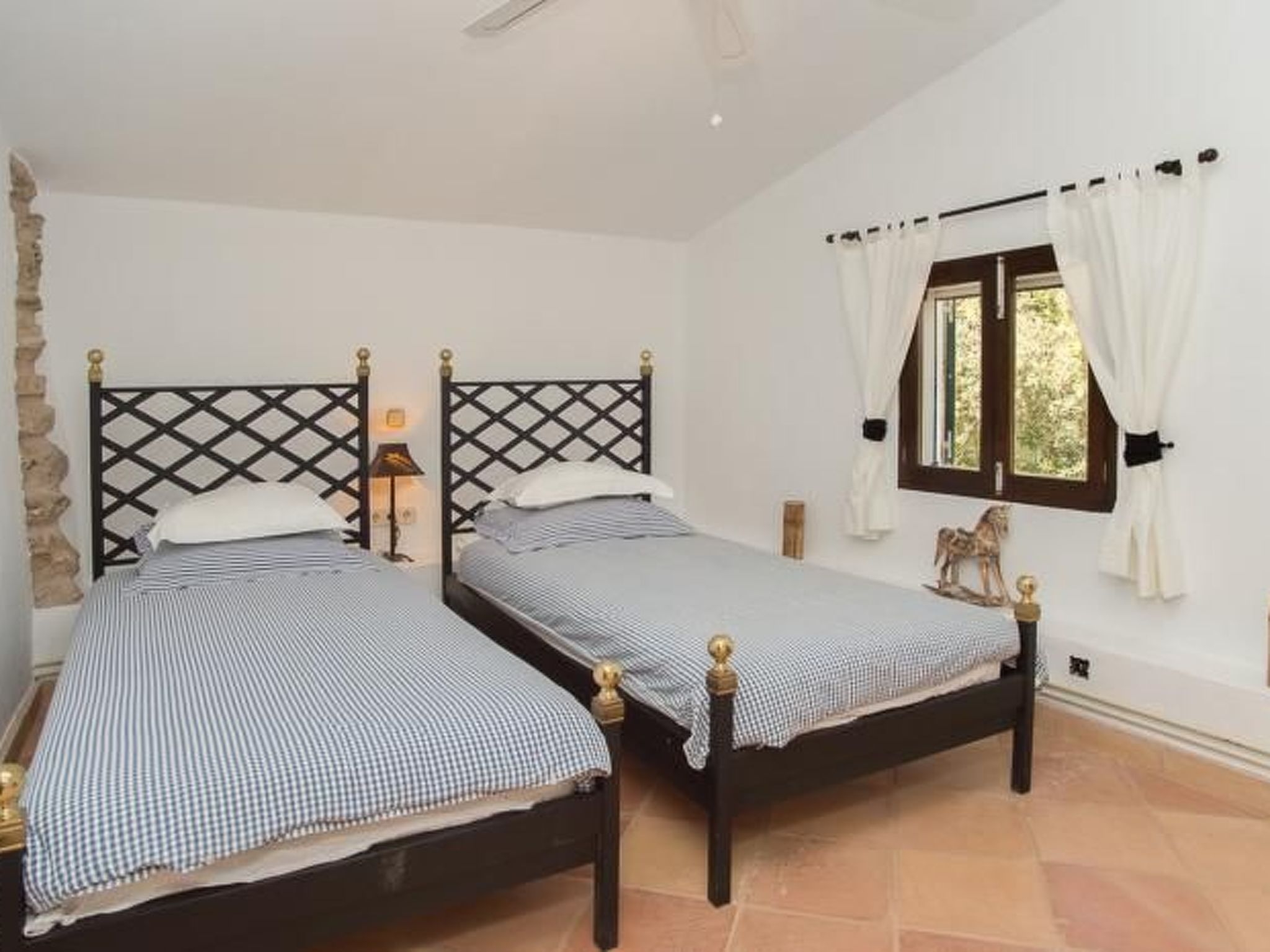 Vallaca-Image-tags.info