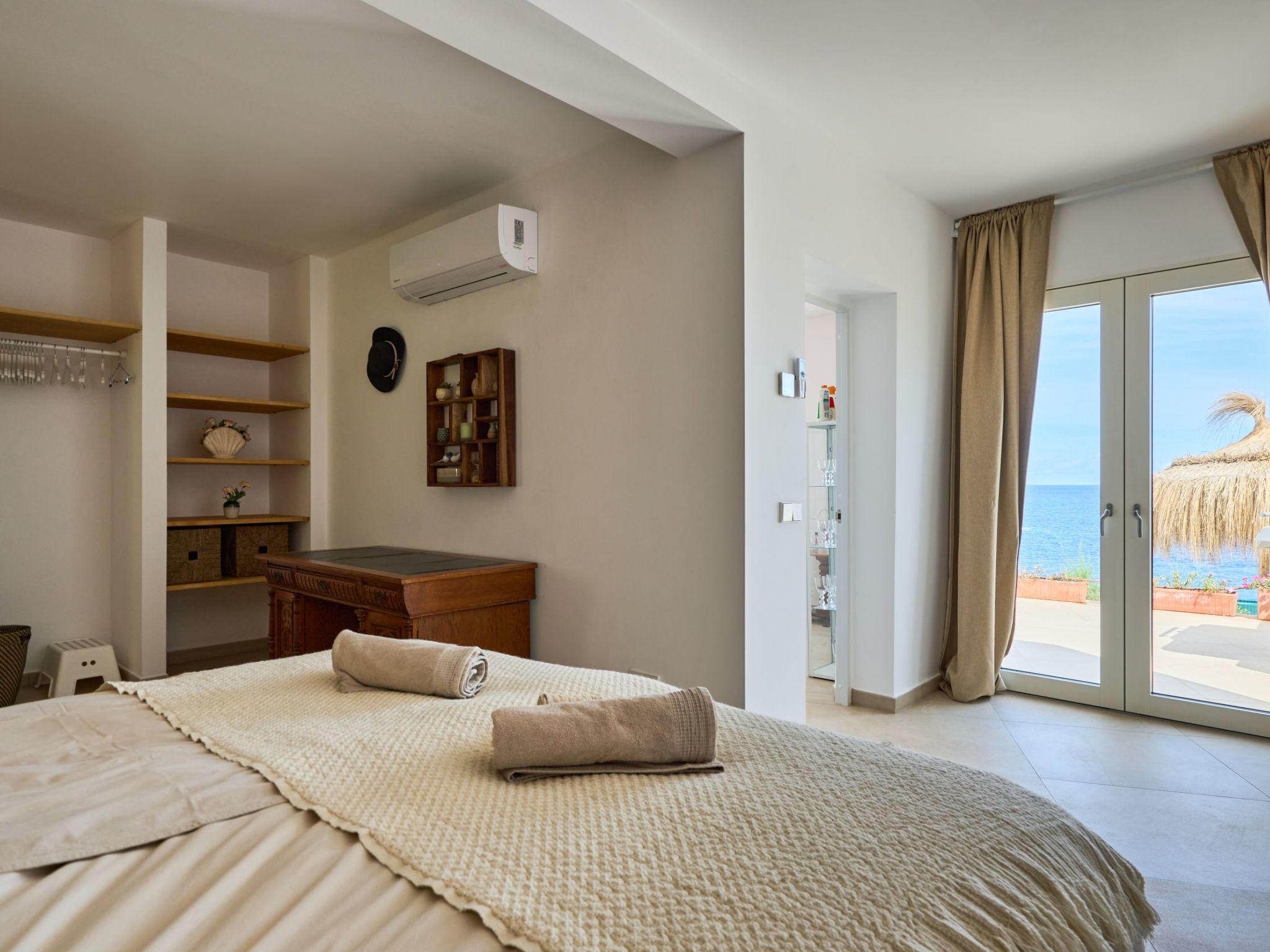 Lago-Image-tags.info