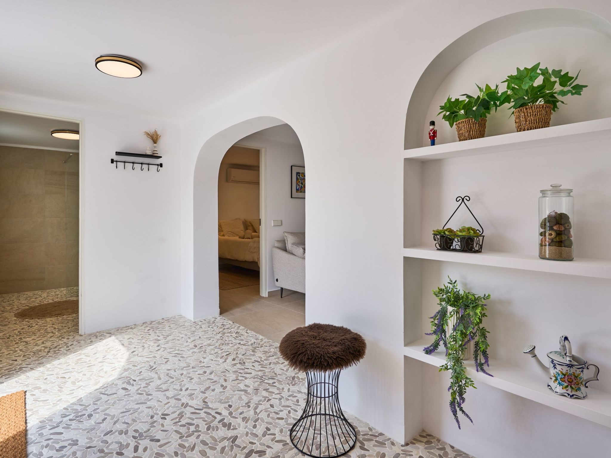 Lago-Image-tags.info