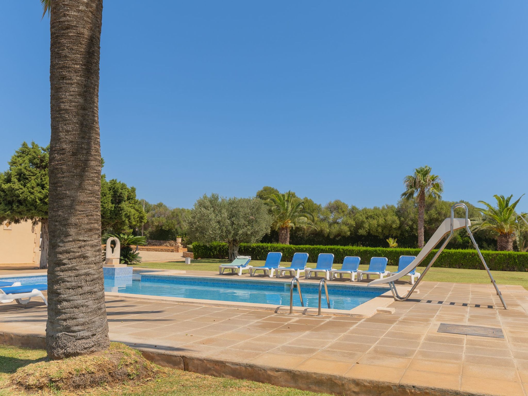 Sivina Sanau-Image-tags.info