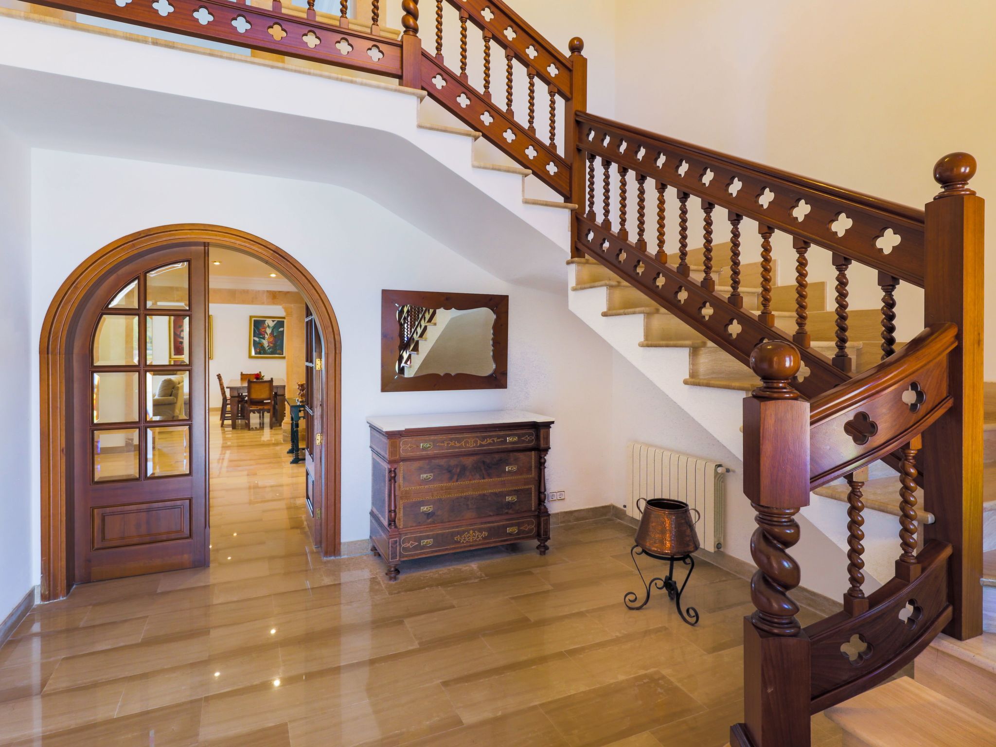 Sivina Sanau-Image-tags.info