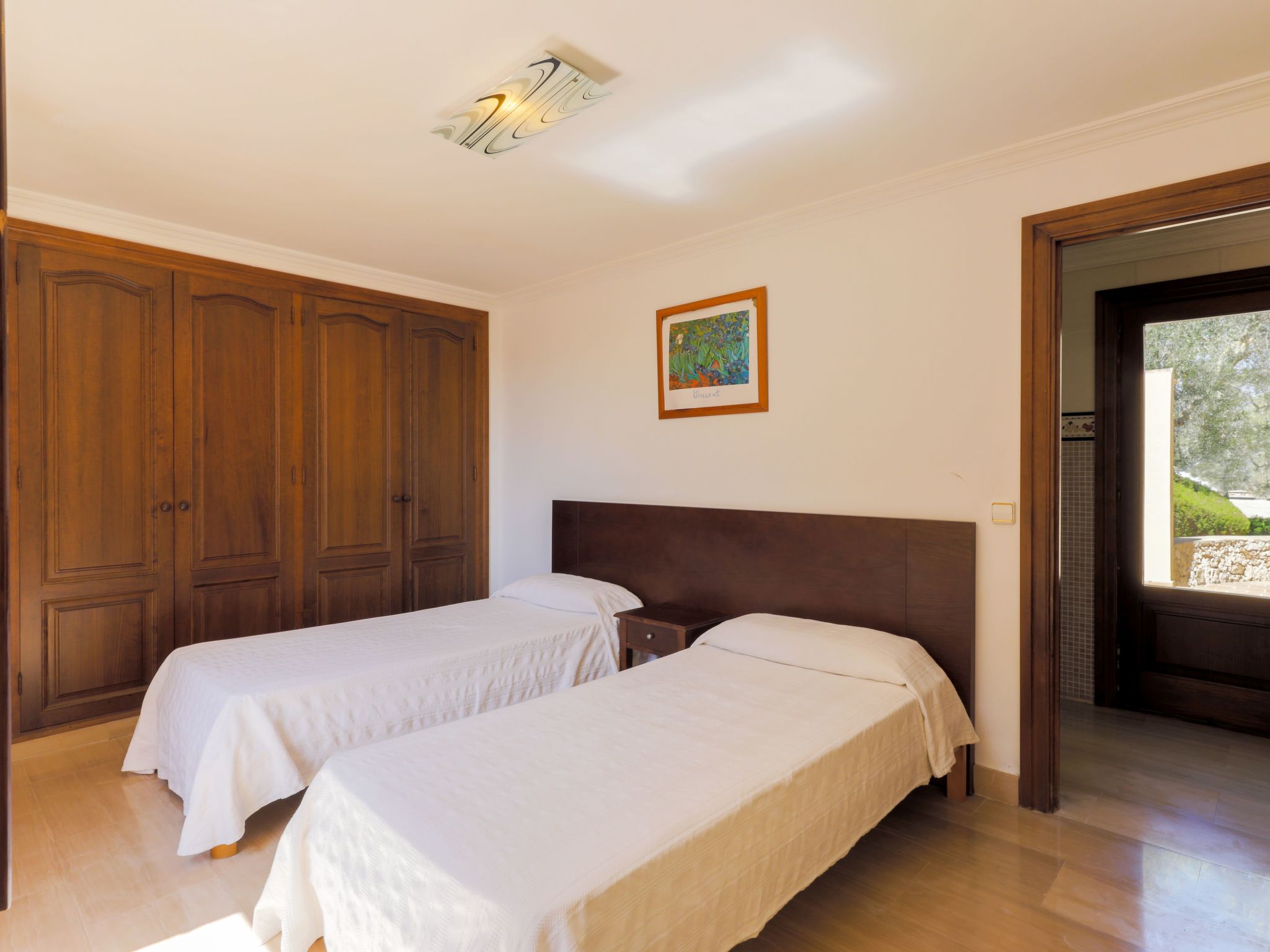 Sivina Sanau-Image-tags.info