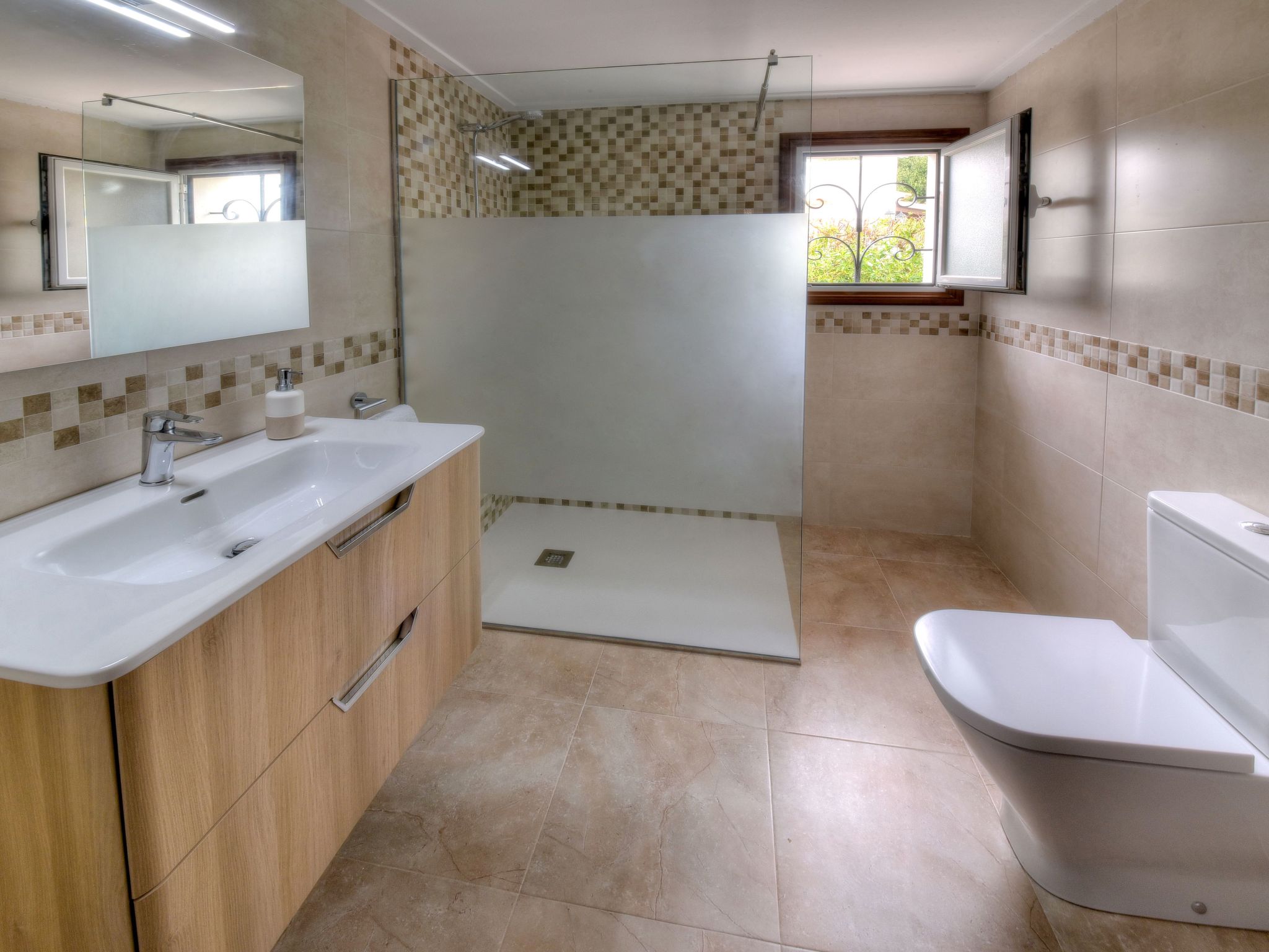 Dos Pinos-Image-tags.info