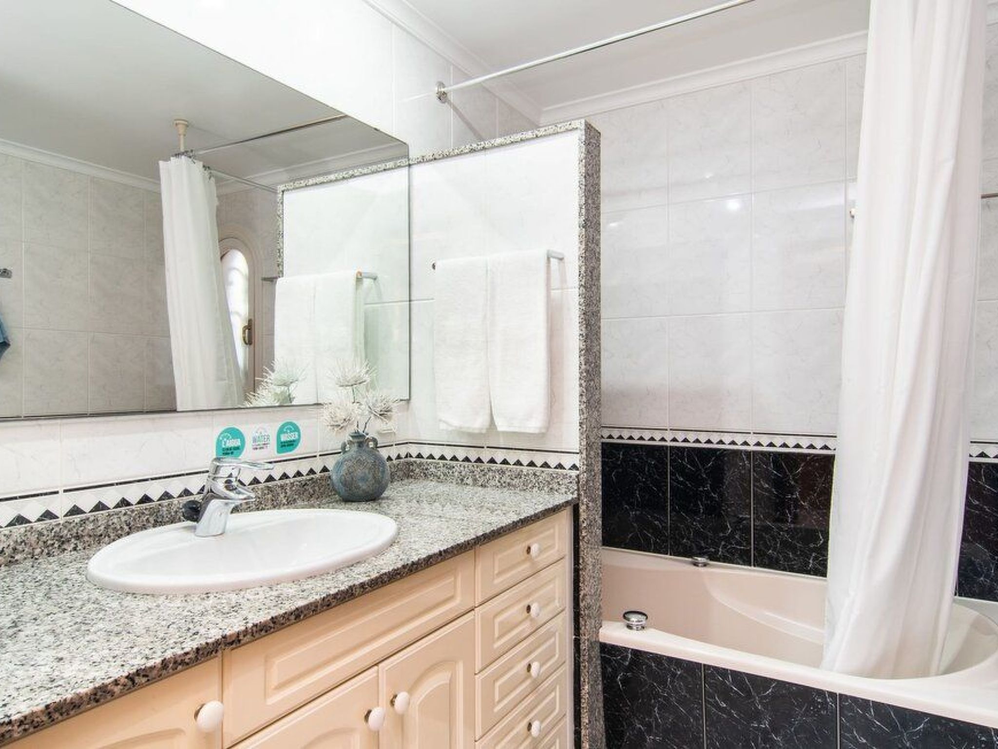 Marga-Image-tags.info