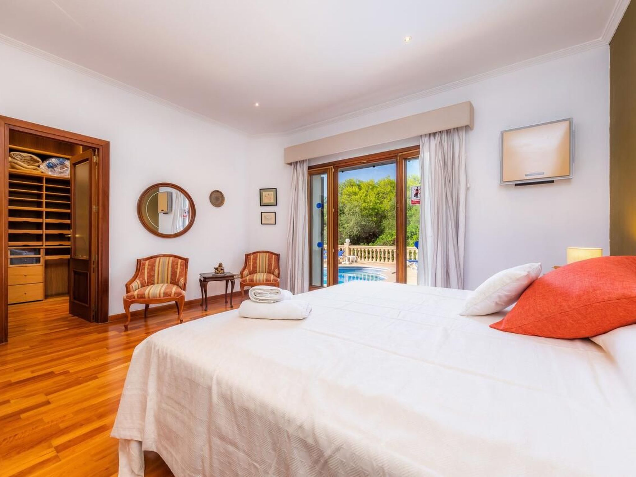 Marta-Image-tags.info