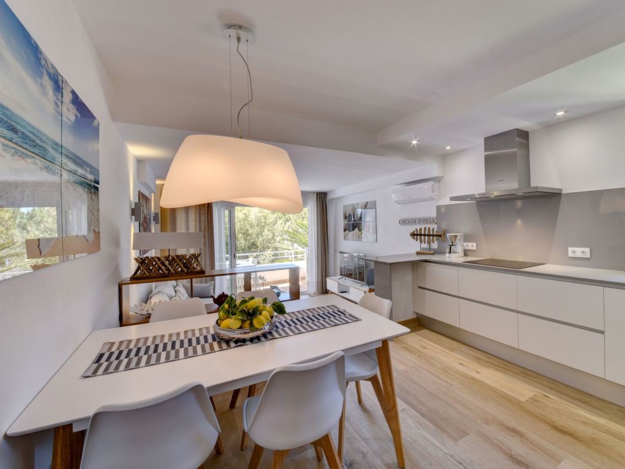 Neu renoviertes, modernes Apartment für 4 Personen, direkt an der Cala Ferrera-Image-tags.info