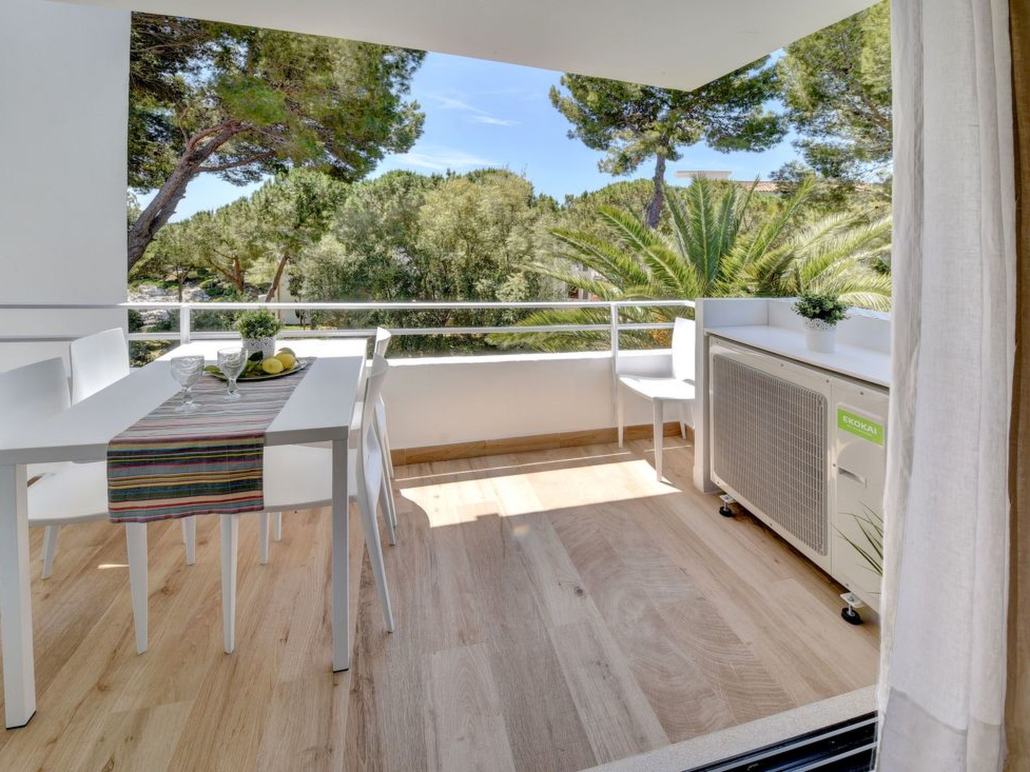 Neu renoviertes, modernes Apartment für 4 Personen, direkt an der Cala Ferrera-Image-tags.info