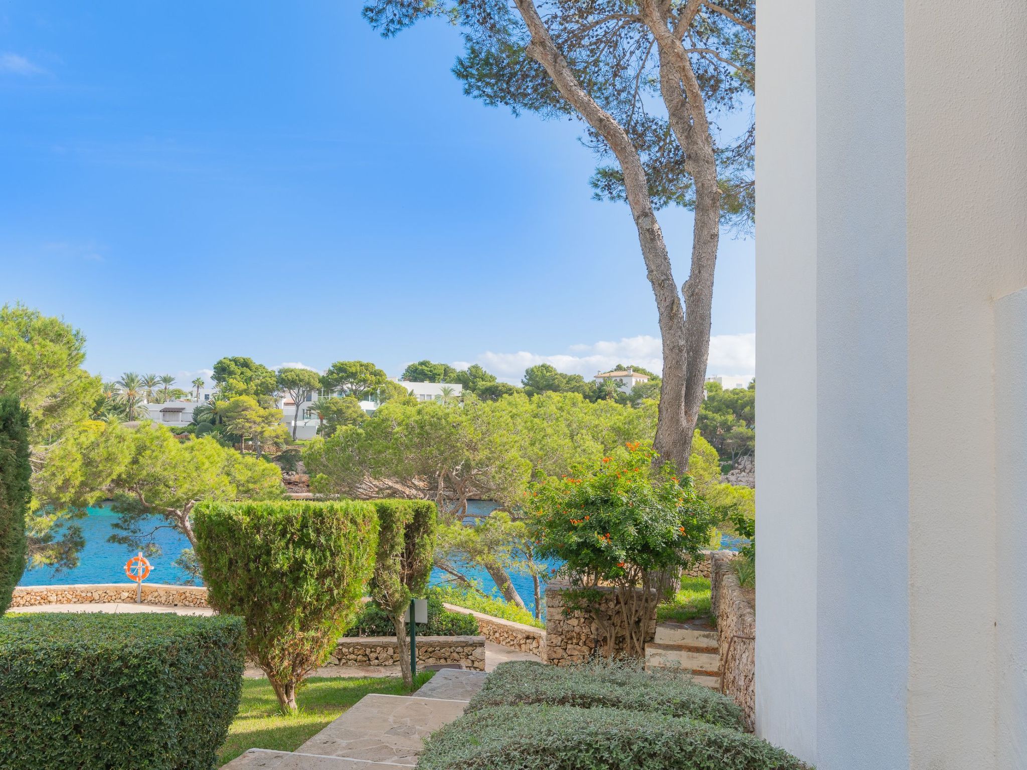 Neu renoviertes, modernes Apartment für 4 Personen, direkt an der Cala Ferrera-Image-tags.info