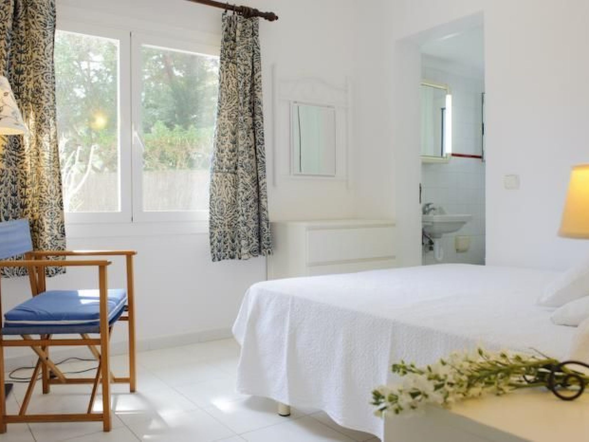 Pineda-Image-tags.info