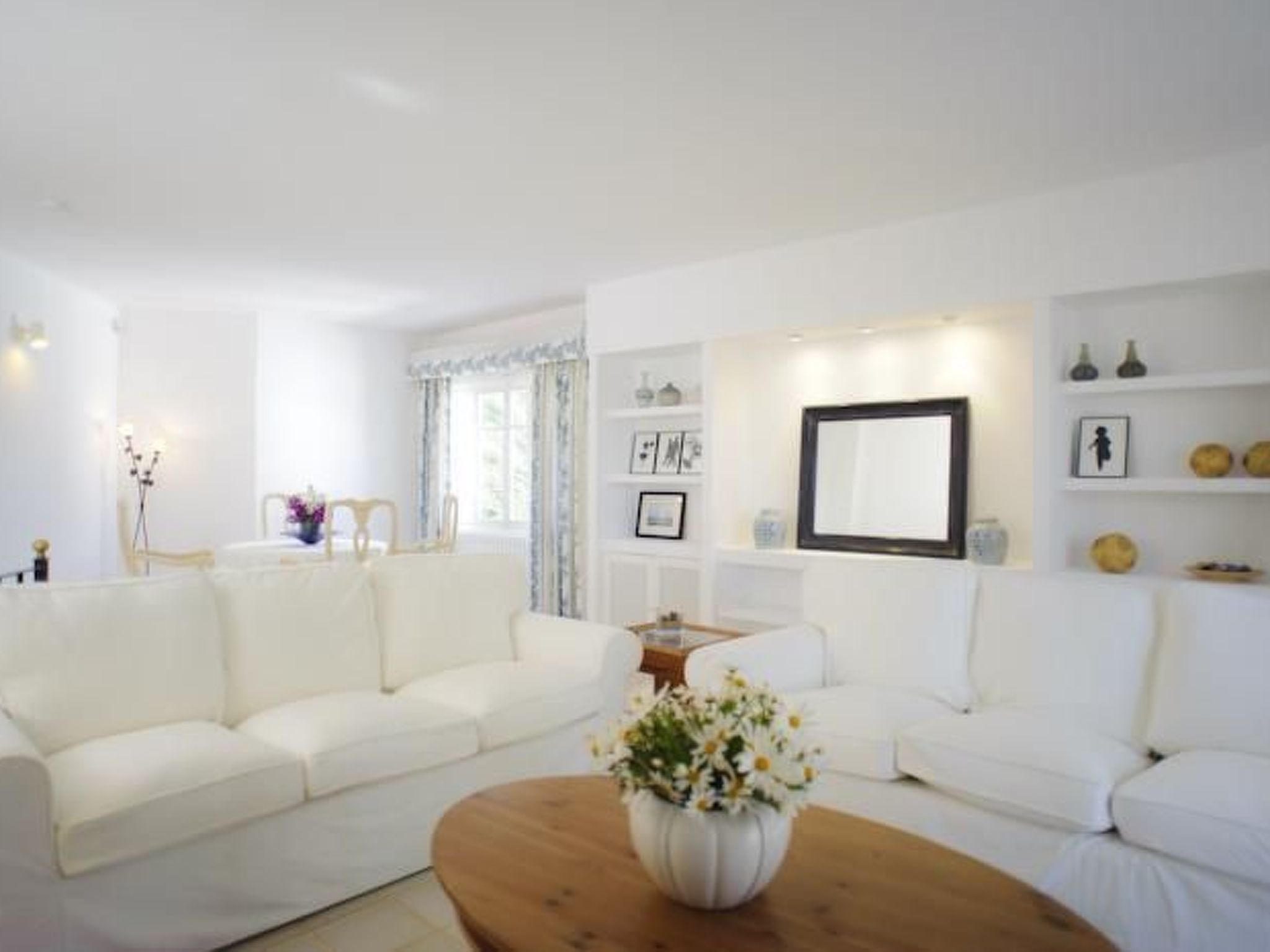 Pineda-Image-tags.info