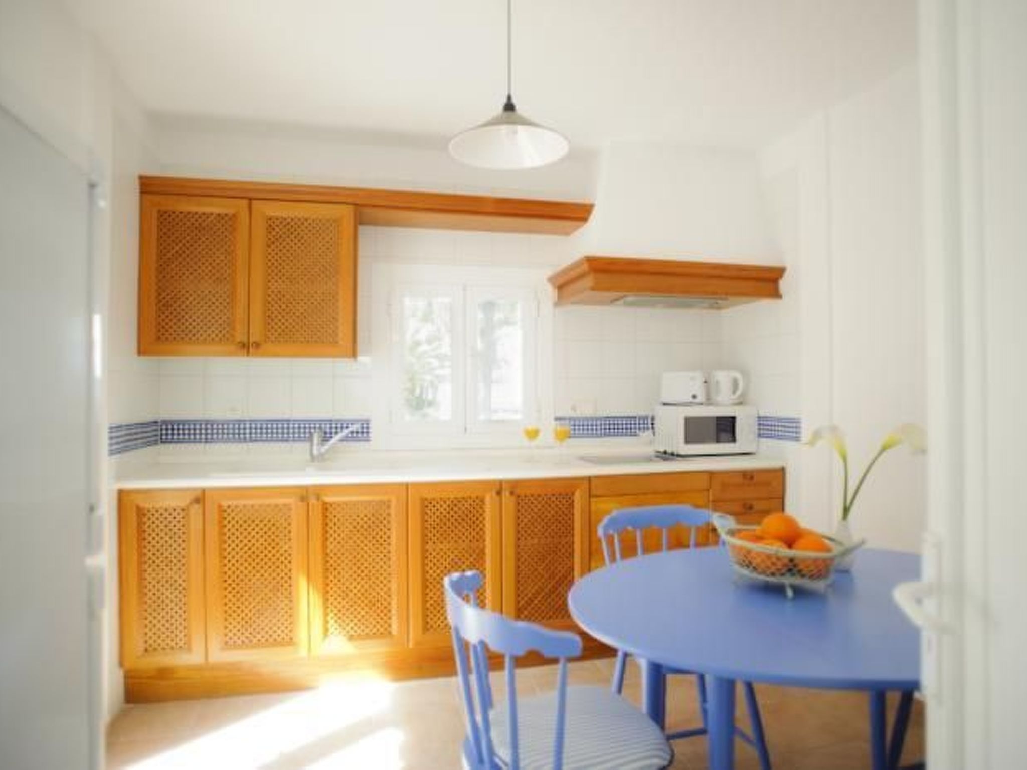 Pineda-Image-tags.info