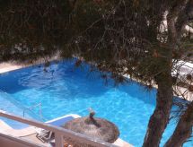 Zonnige bungalow met privézwembad op 50 meter van zee in Cala d'Or - thumbnail 2